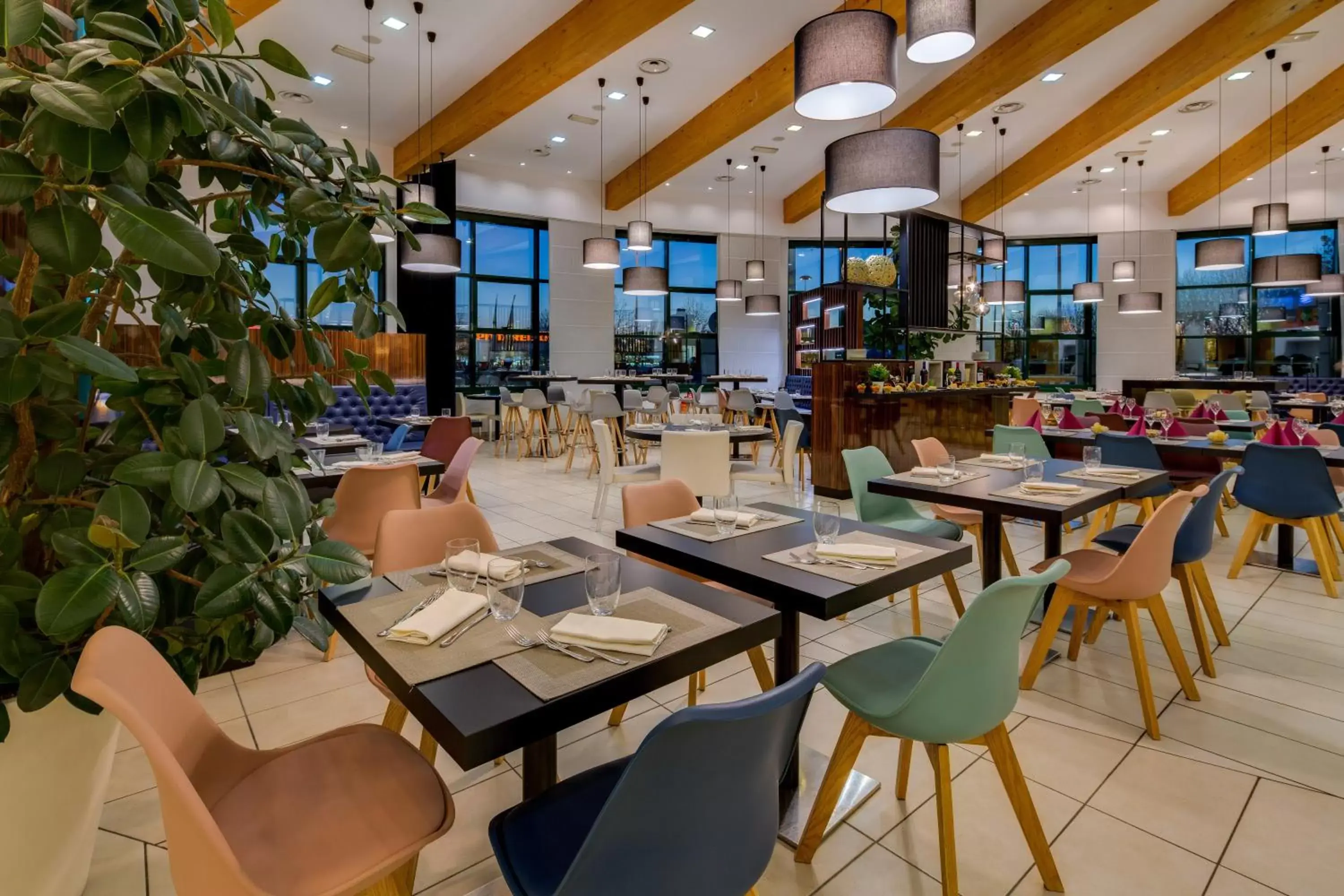 Restaurant/Places to Eat in Holiday Inn Bologna - Fiera, an IHG Hotel