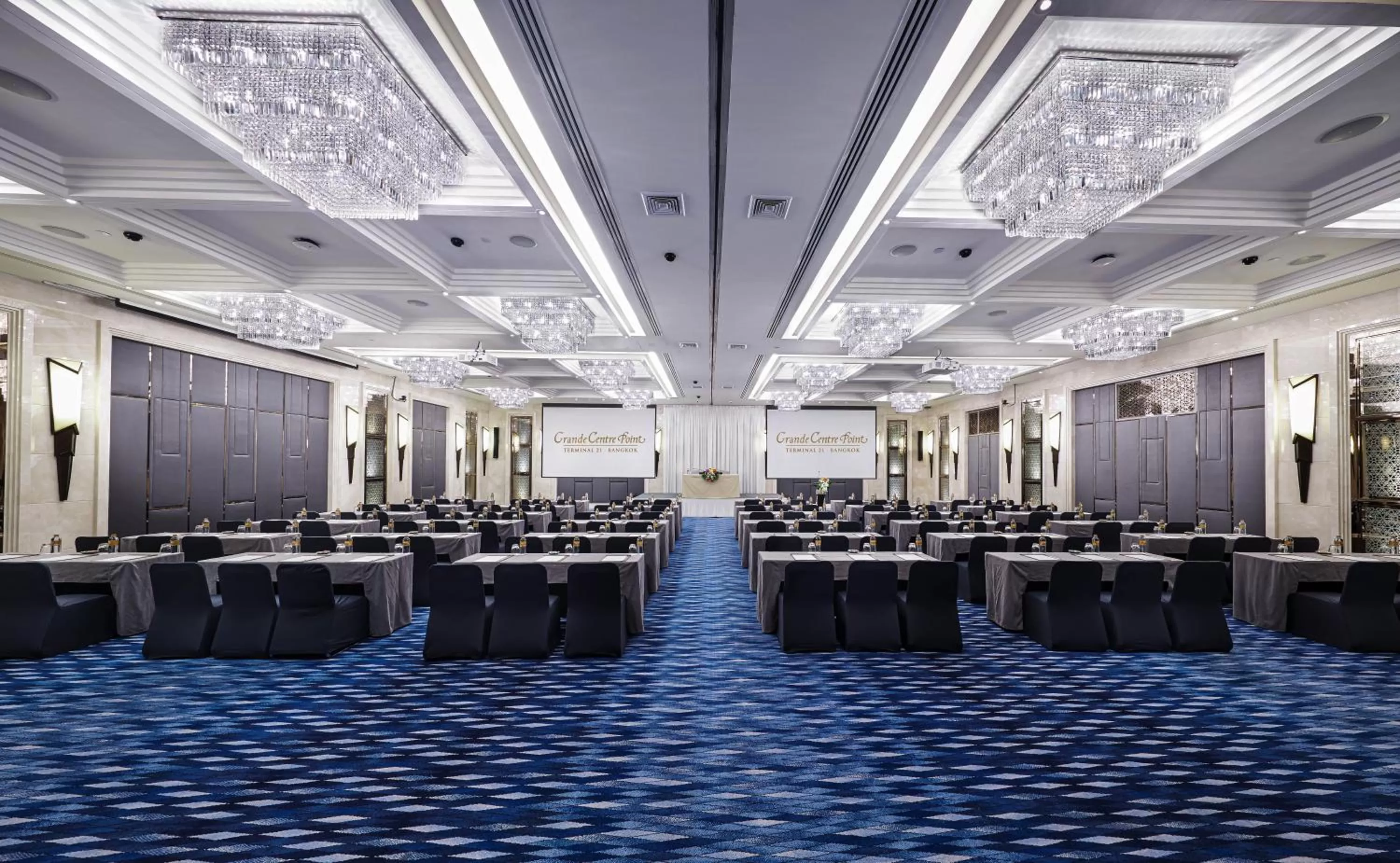 Meeting/conference room in Grande Centre Point Hotel Terminal21