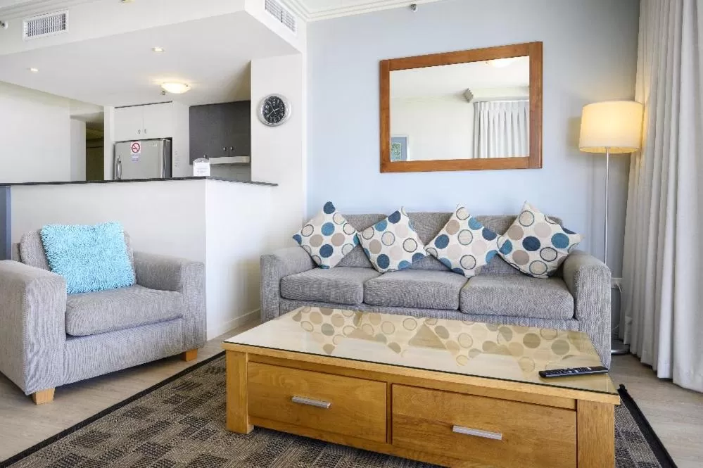 Three-Bedroom Apartment with Superior View in Pumicestone Blue