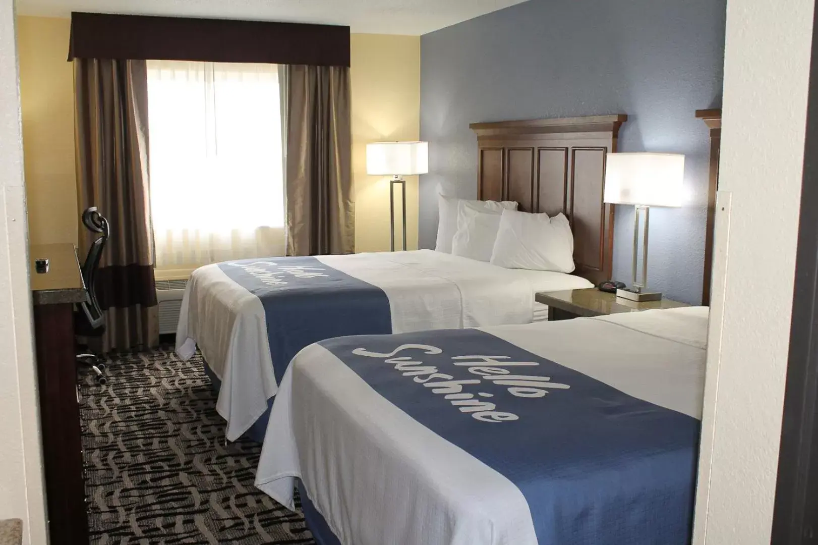 Bed in Days Inn by Wyndham Batavia Ohio