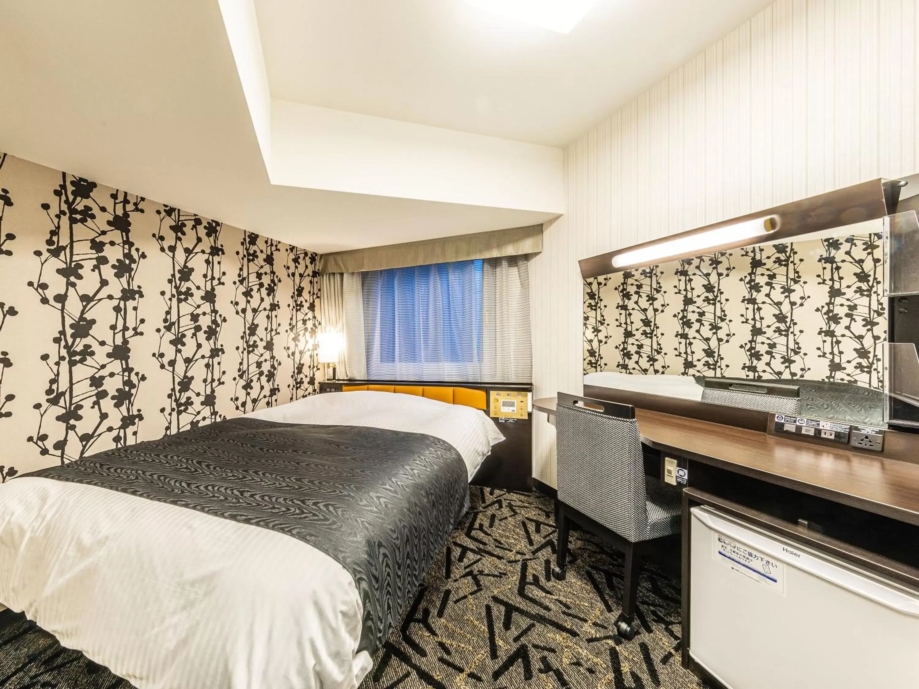 Photo of the whole room, Bed in APA Hotel & Resort Niigata Ekimae Odori