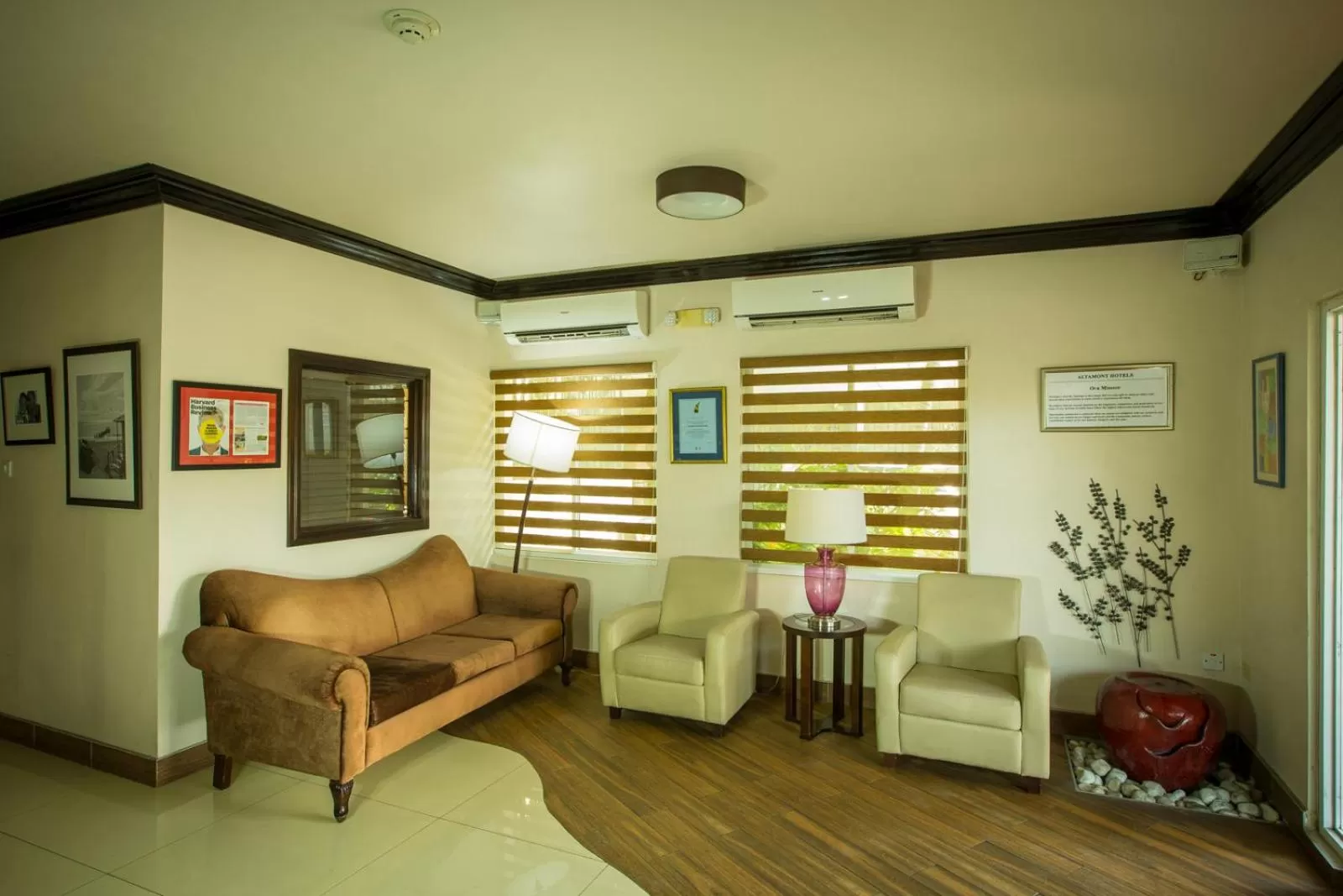 Breakfast in Altamont Court Hotel