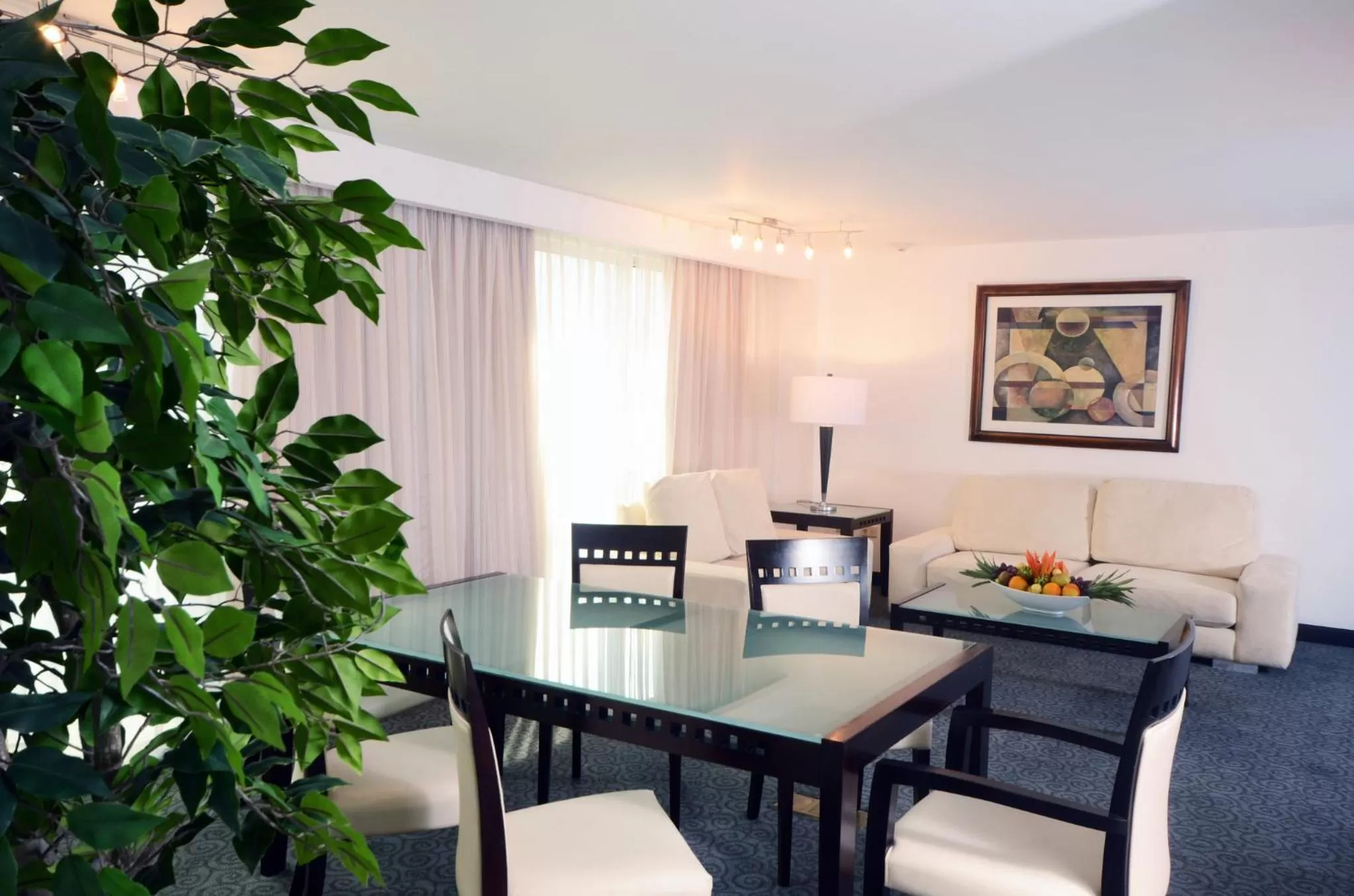 Photo of the whole room in Holiday Inn Monterrey Valle by IHG