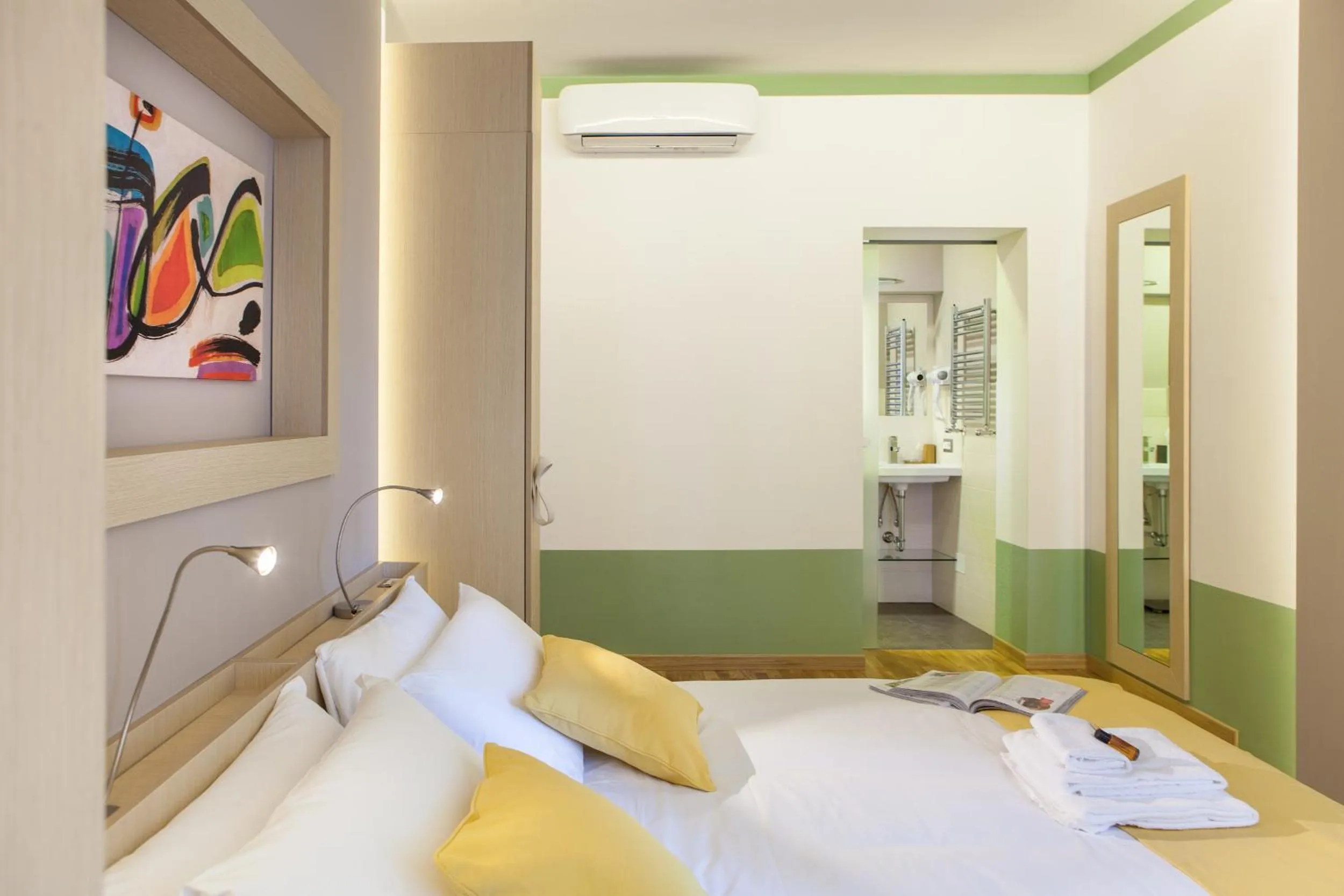 Bedroom, Bed in Grand Master Suites