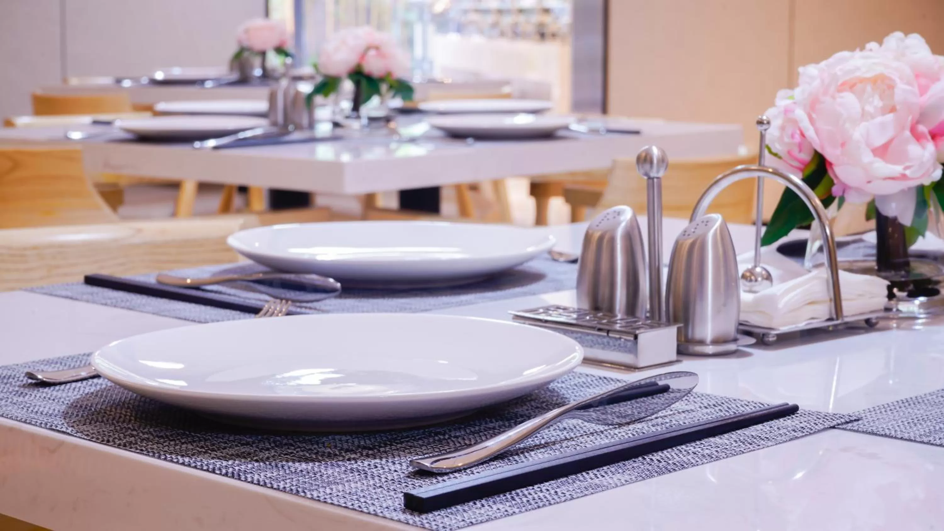 Restaurant/Places to Eat in Paco Hotel Tiyuxilu Metro Guangzhou-Free Shuttle Bus fir Canton Fair