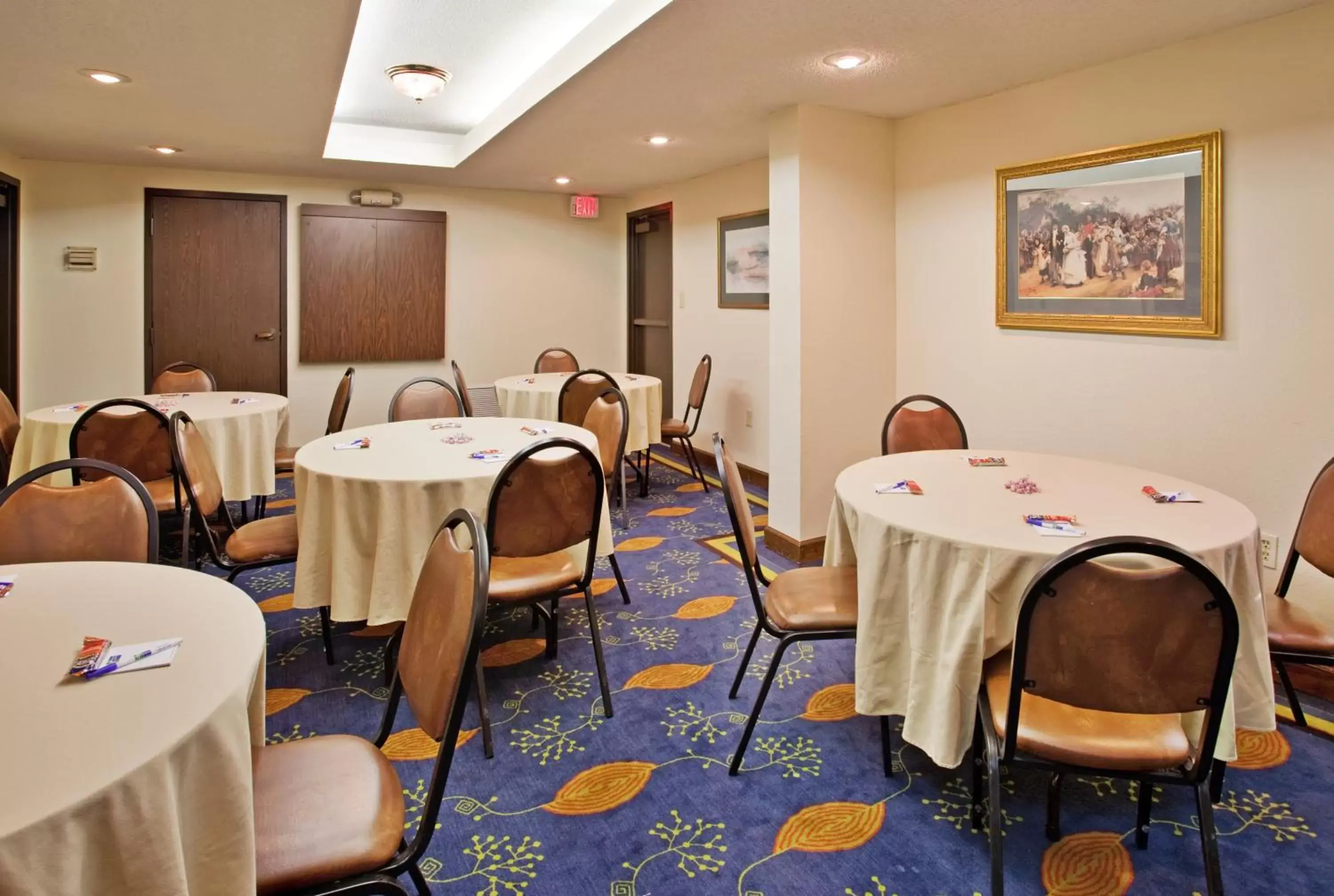 Business facilities in La Quinta by Wyndham Jonesboro