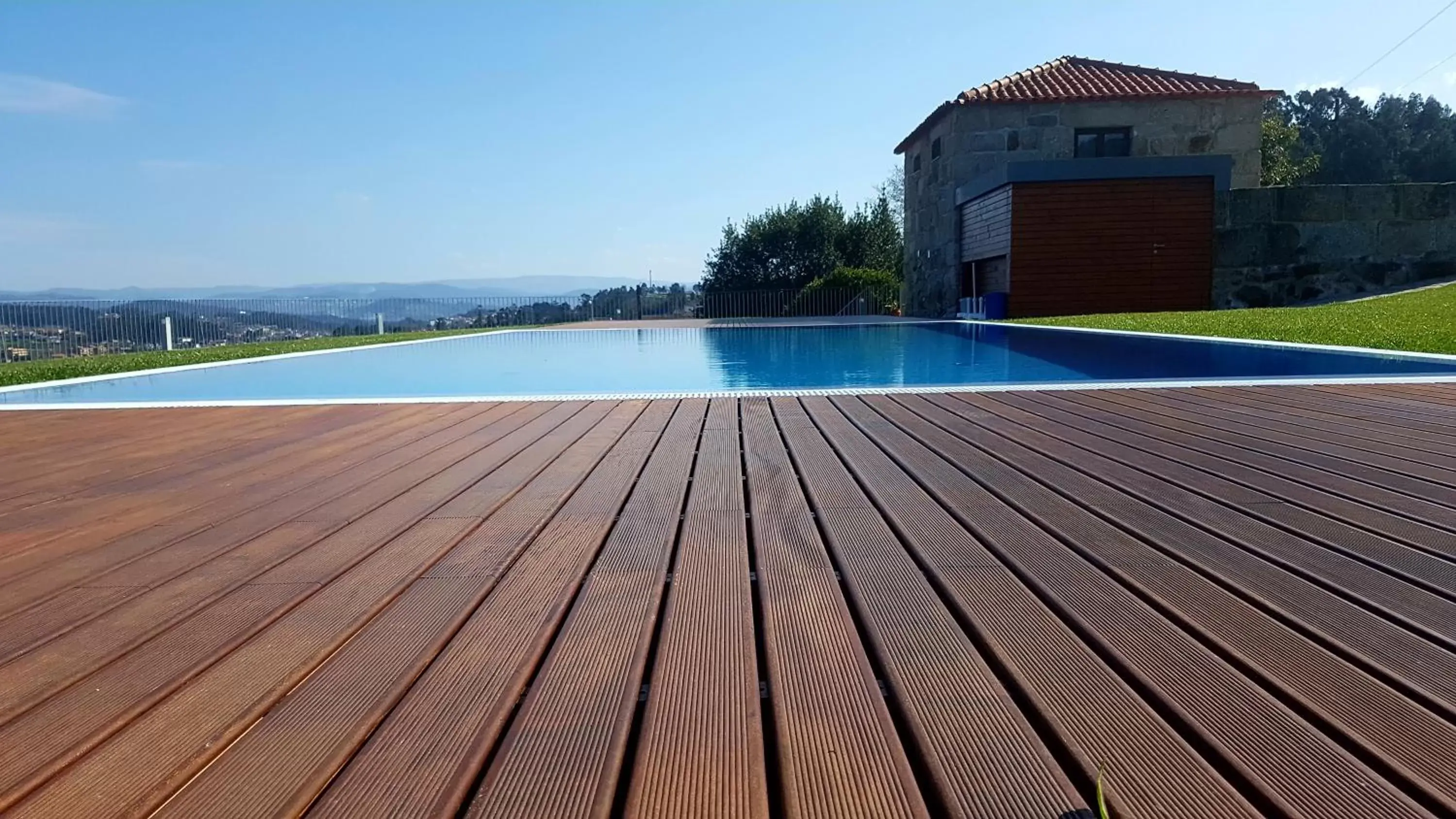 Swimming Pool in Hotel Rural Quinta das Quintães