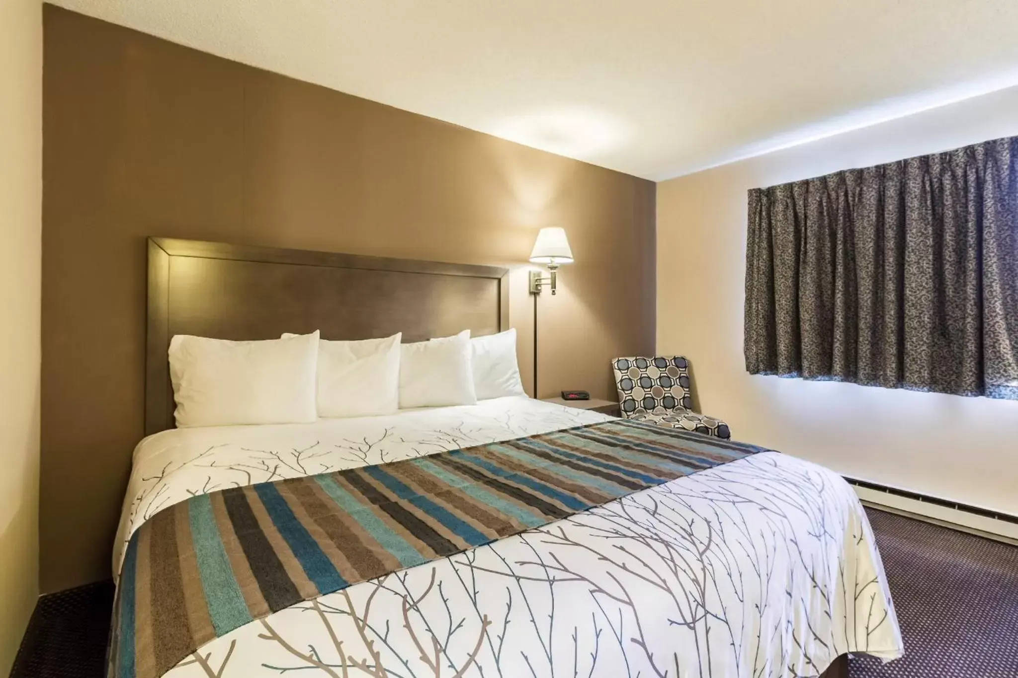 King Room - Non-Smoking in Rodeway Inn King Room - Non-Smoking in Rodeway Inn