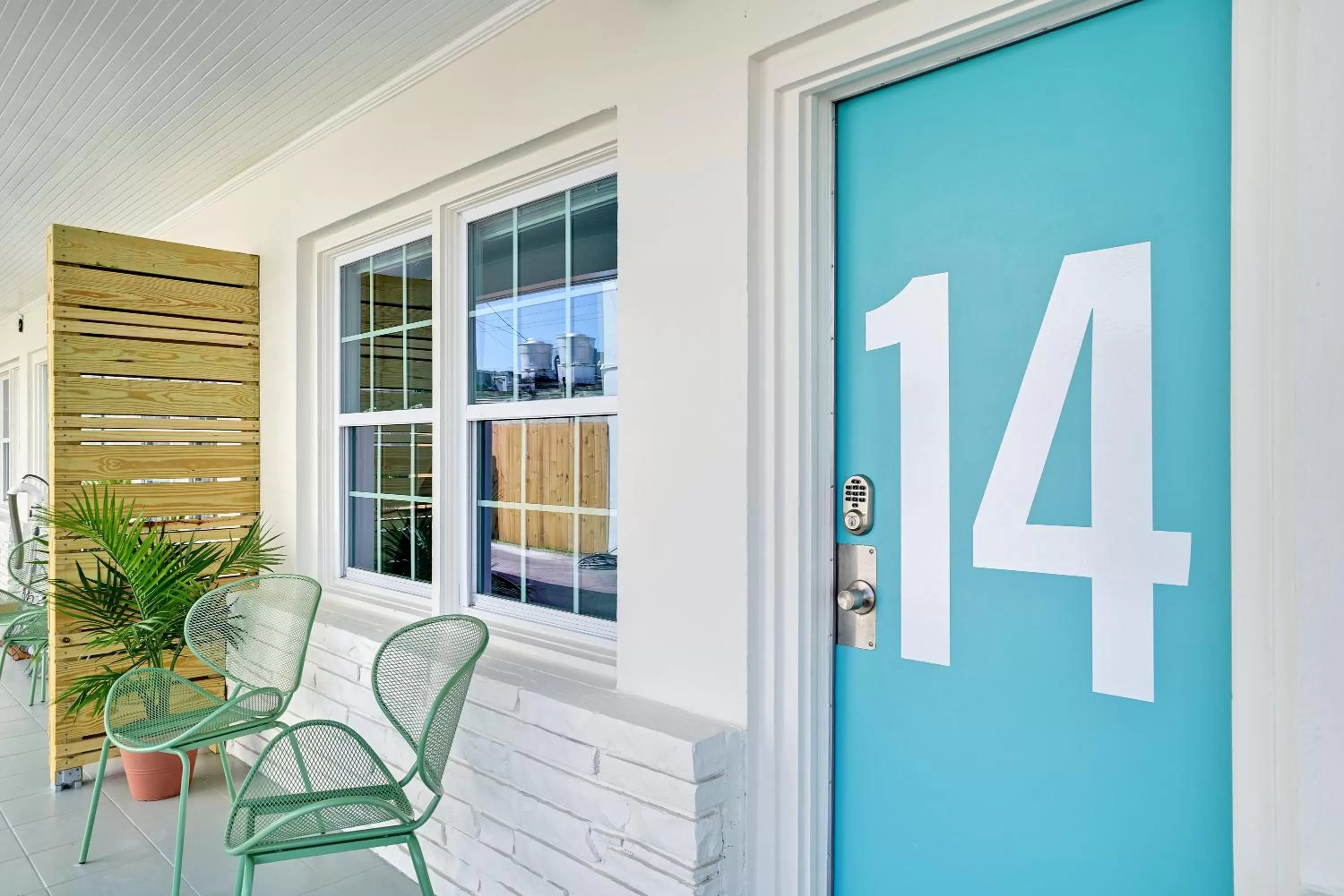 Day in The Starlite Inn