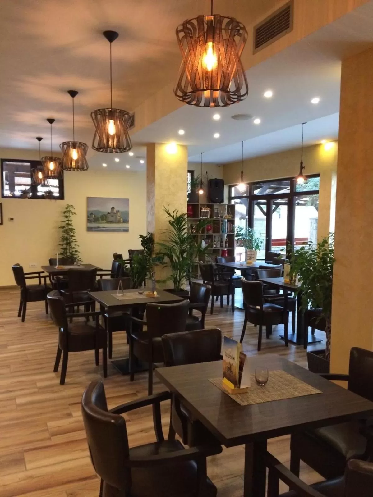 Restaurant/Places to Eat in Garden House