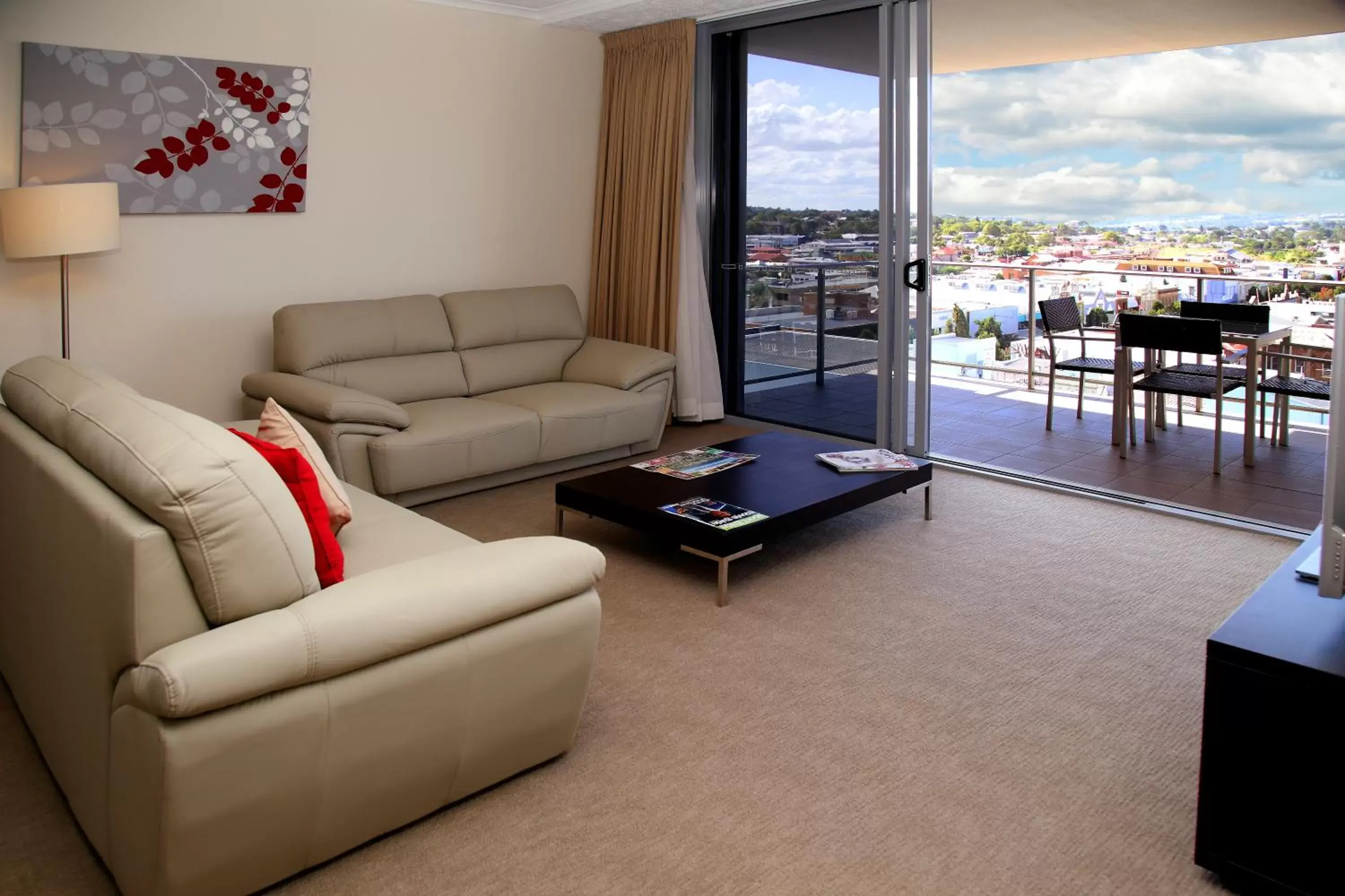 Natural landscape, Seating Area in Toowoomba Central Plaza Apartment Hotel