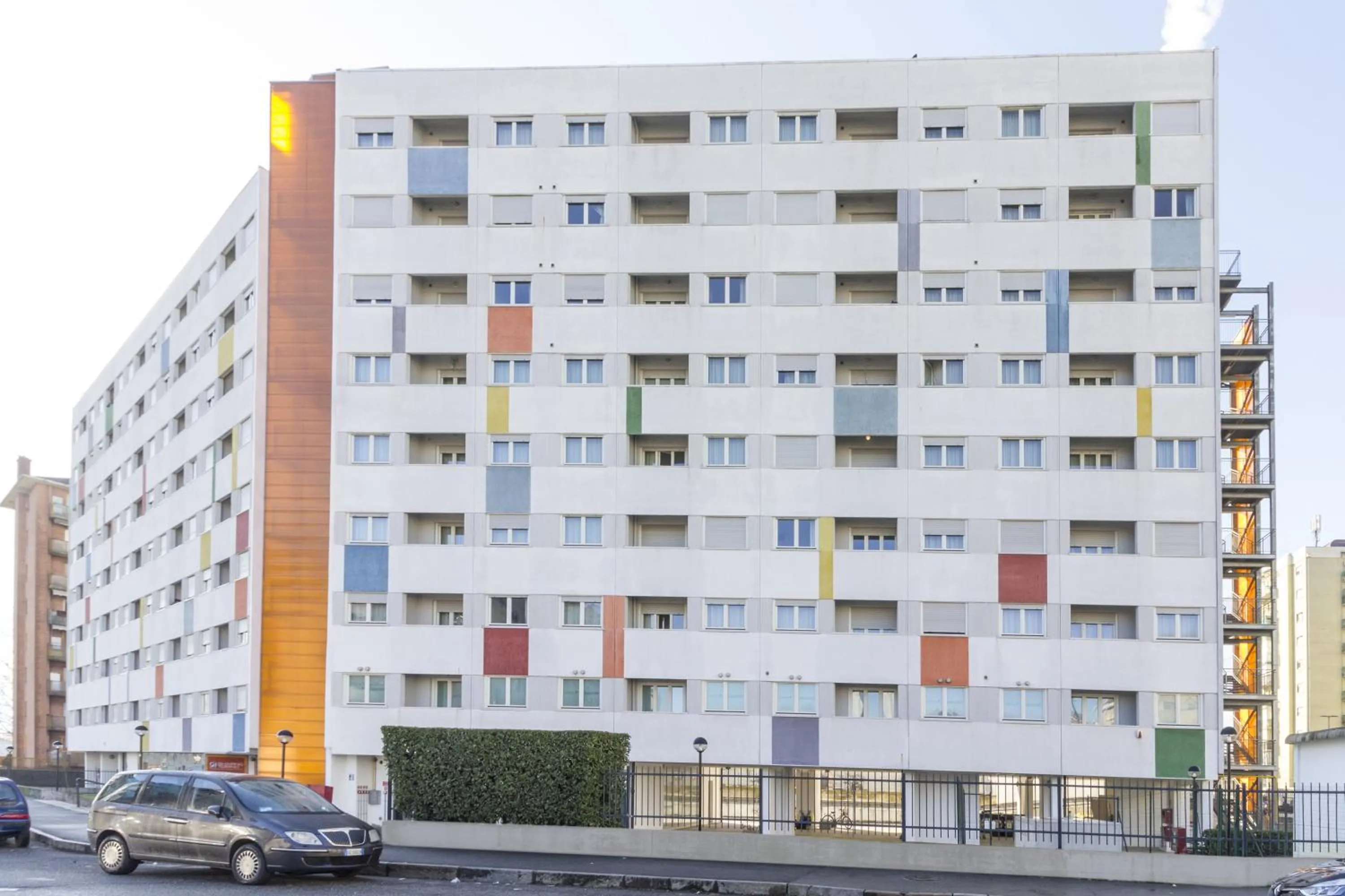 Property building in Hotel Sharing