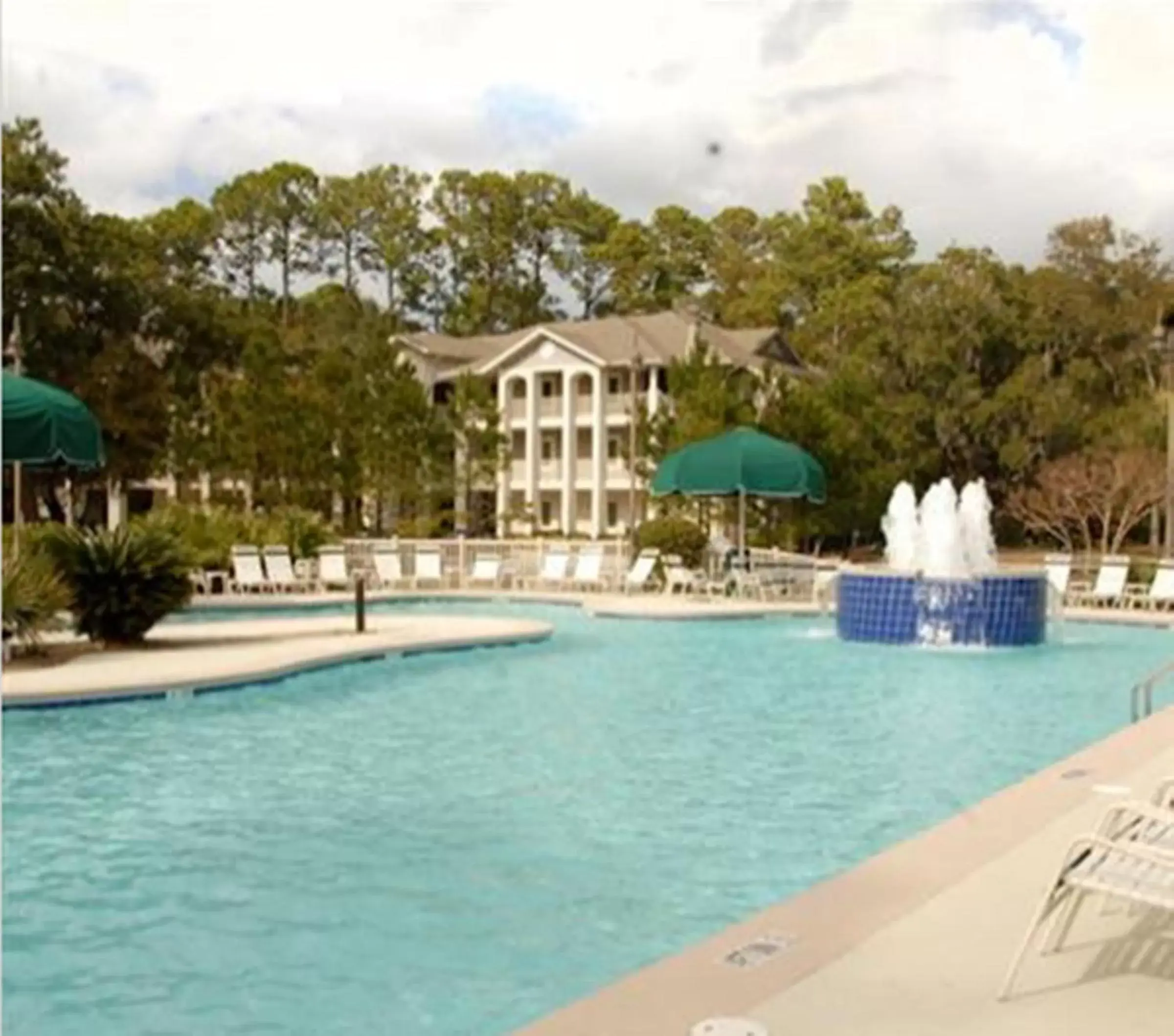 Swimming Pool in Island Links Resort by Palmera