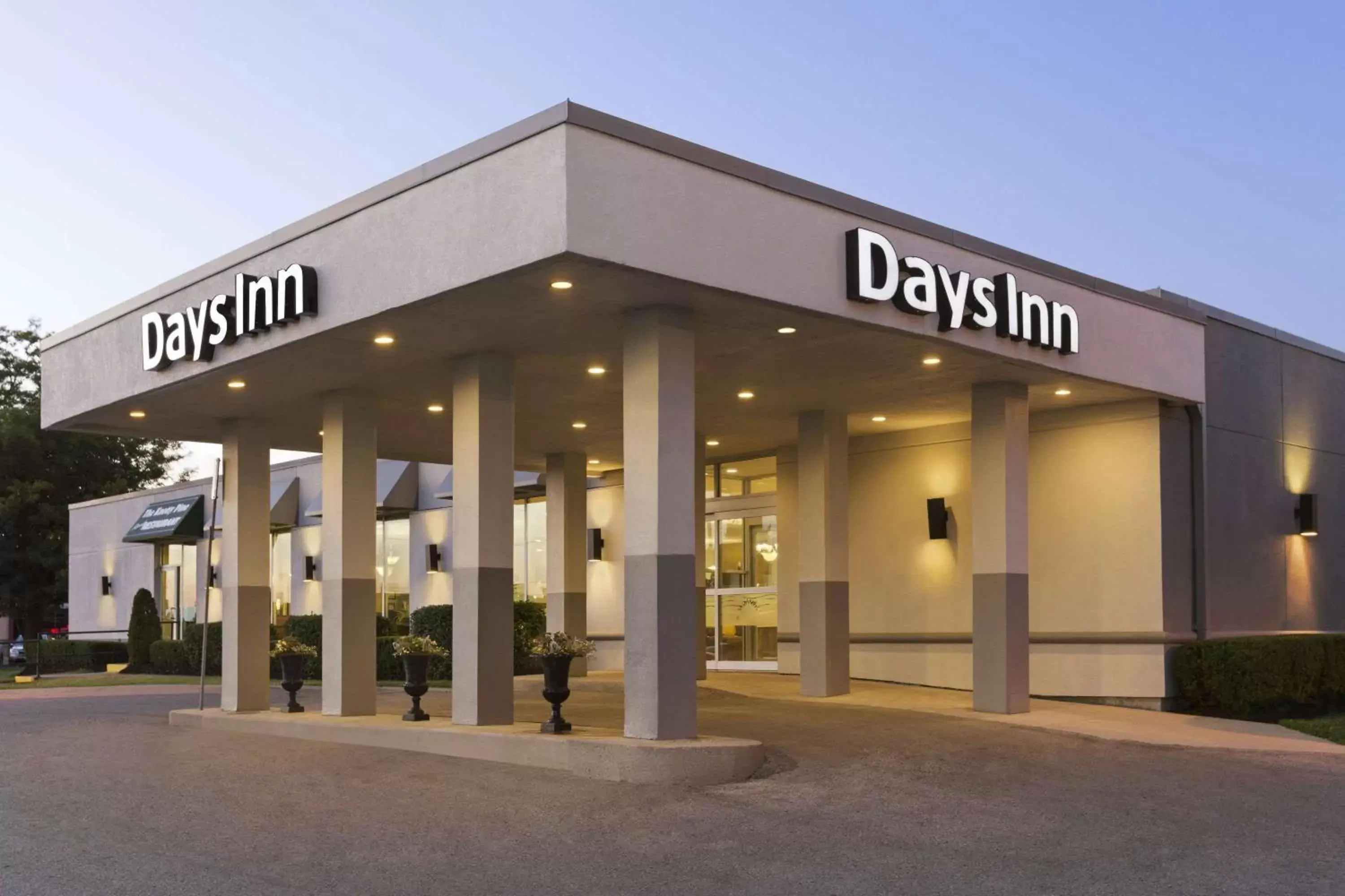 Property building in Days Inn by Wyndham London