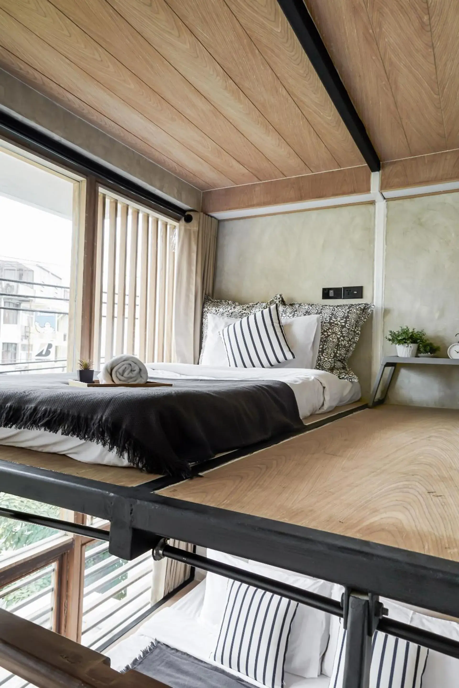 Bed in Vann Bangkok Boutique House