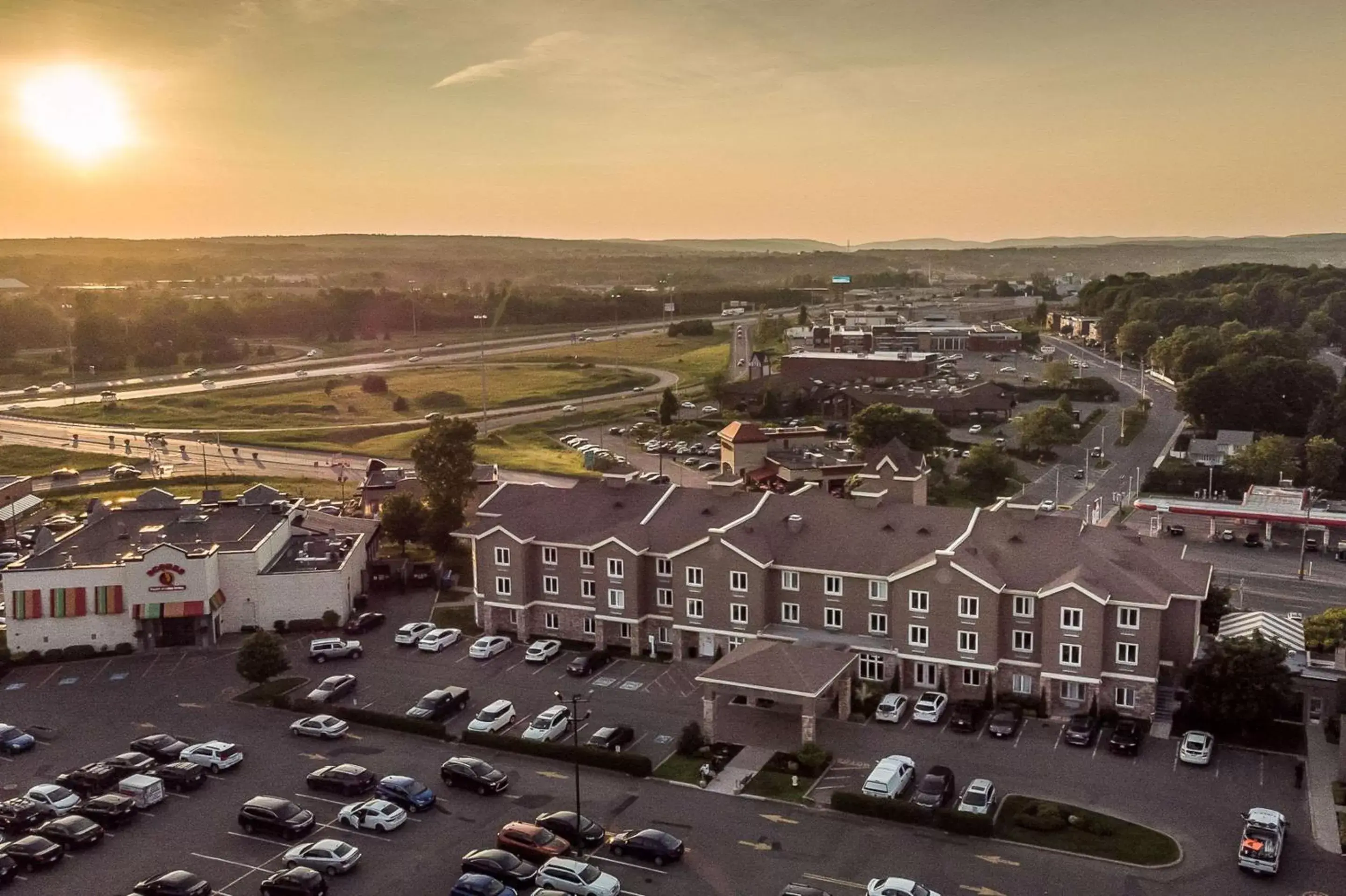 Property building, Bird's-eye View in Comfort Inn & Suites