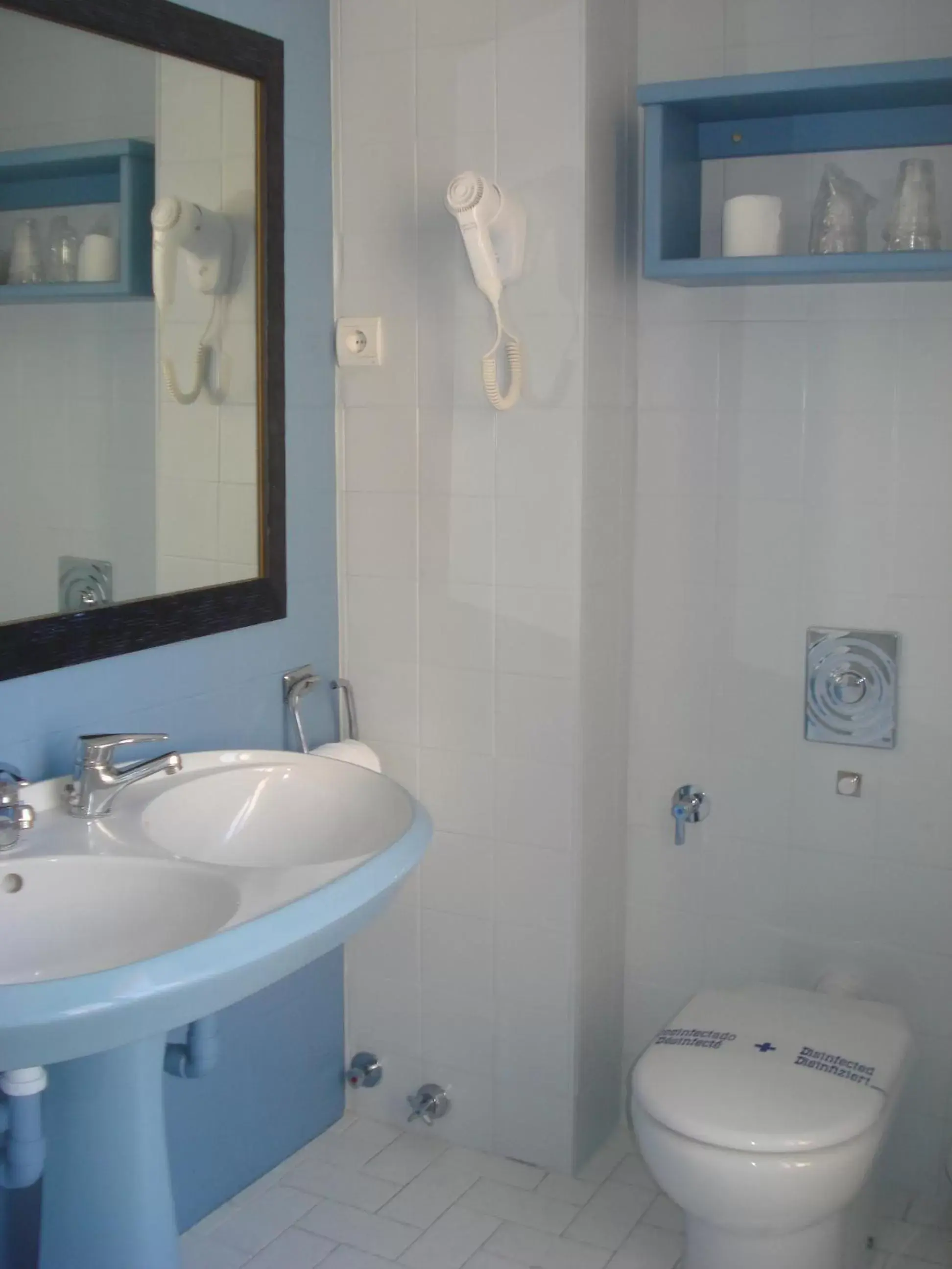 Bathroom in Ronda Hotel Polo
