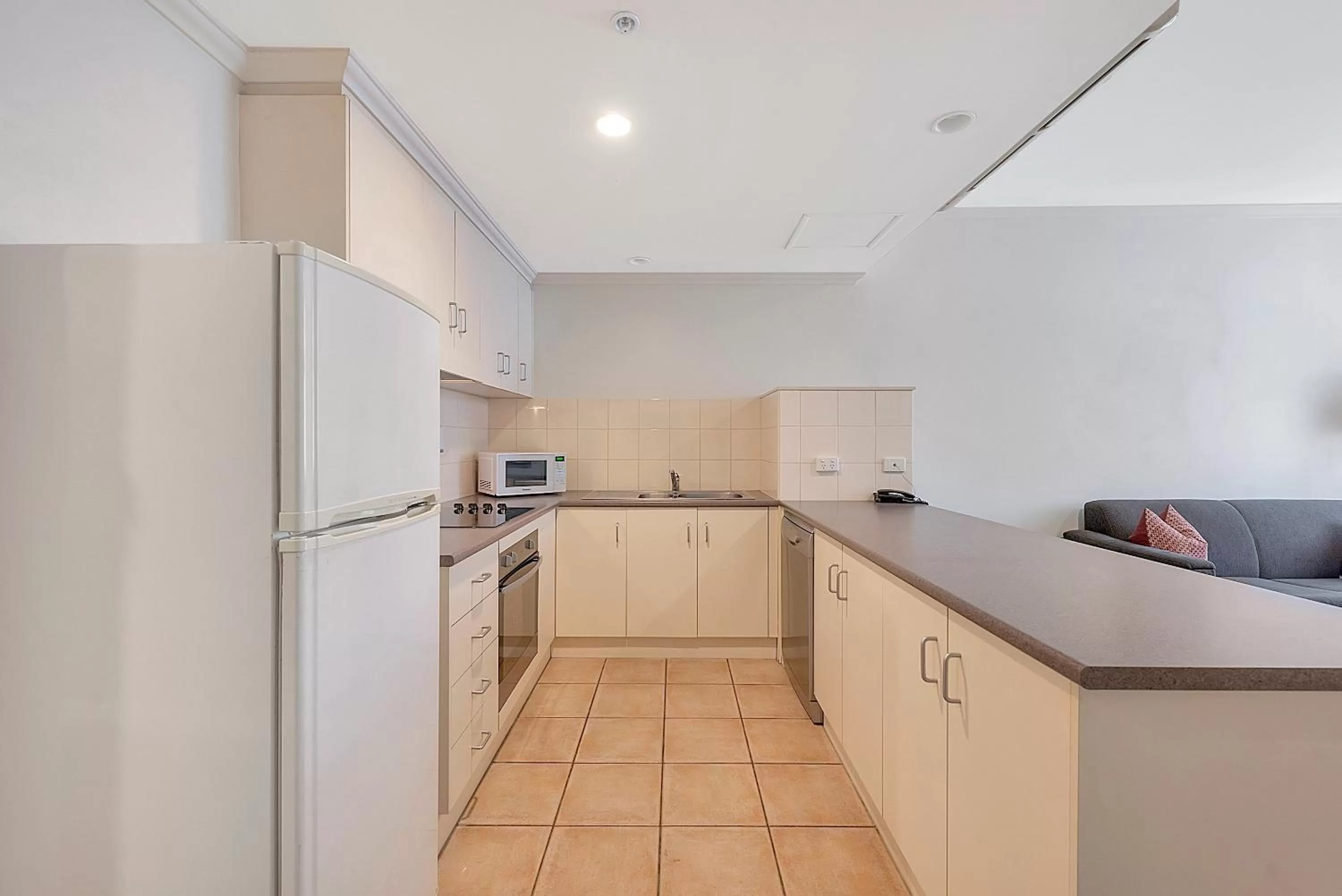 Kitchen or kitchenette in Franklin Apartments