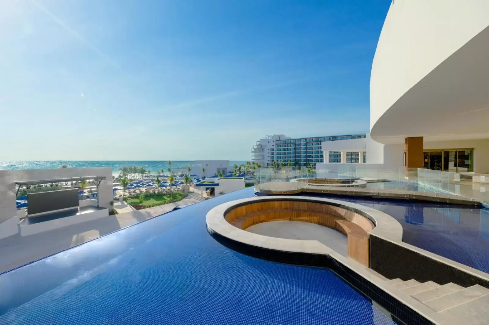Pool view, Swimming Pool in Royalton Splash Riviera Cancun, An Autograph Collection All-Inclusive Resort