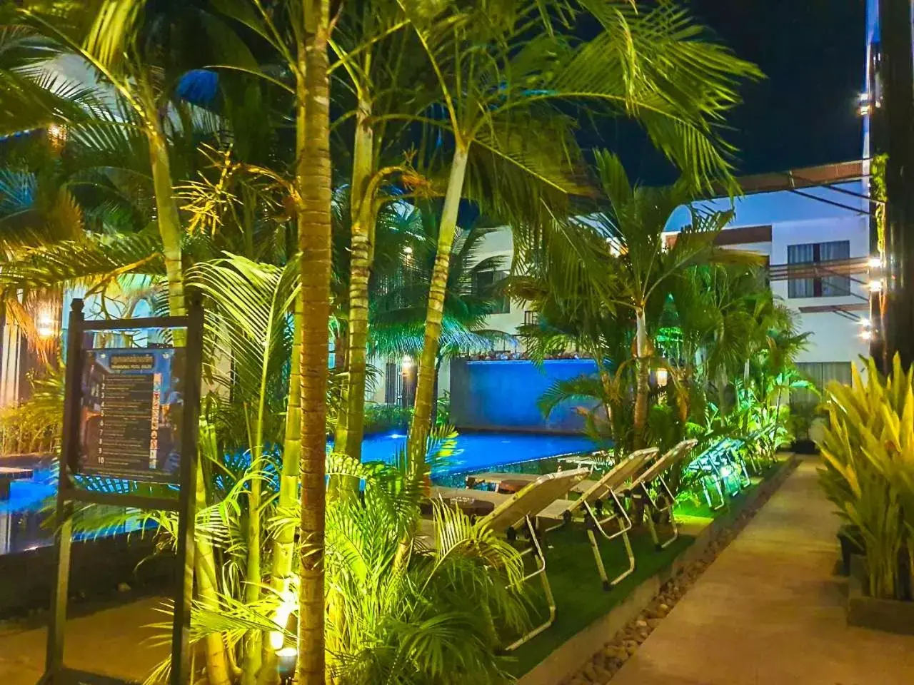 Pool view, Swimming Pool in Central Corner d'Angkor