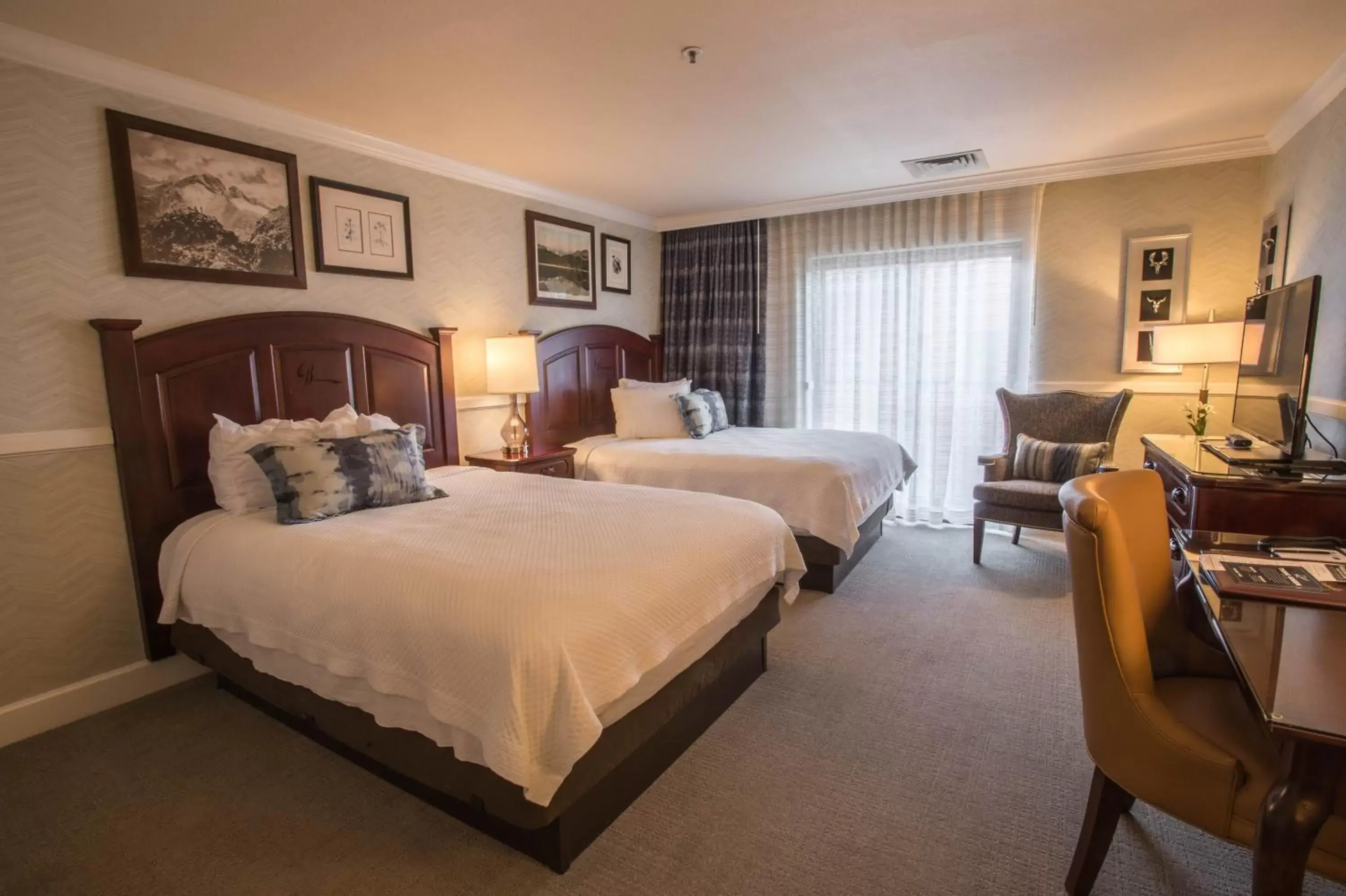 Deluxe Queen Suite in Hotel Boulderado Deluxe Queen Suite in Hotel Boulderado