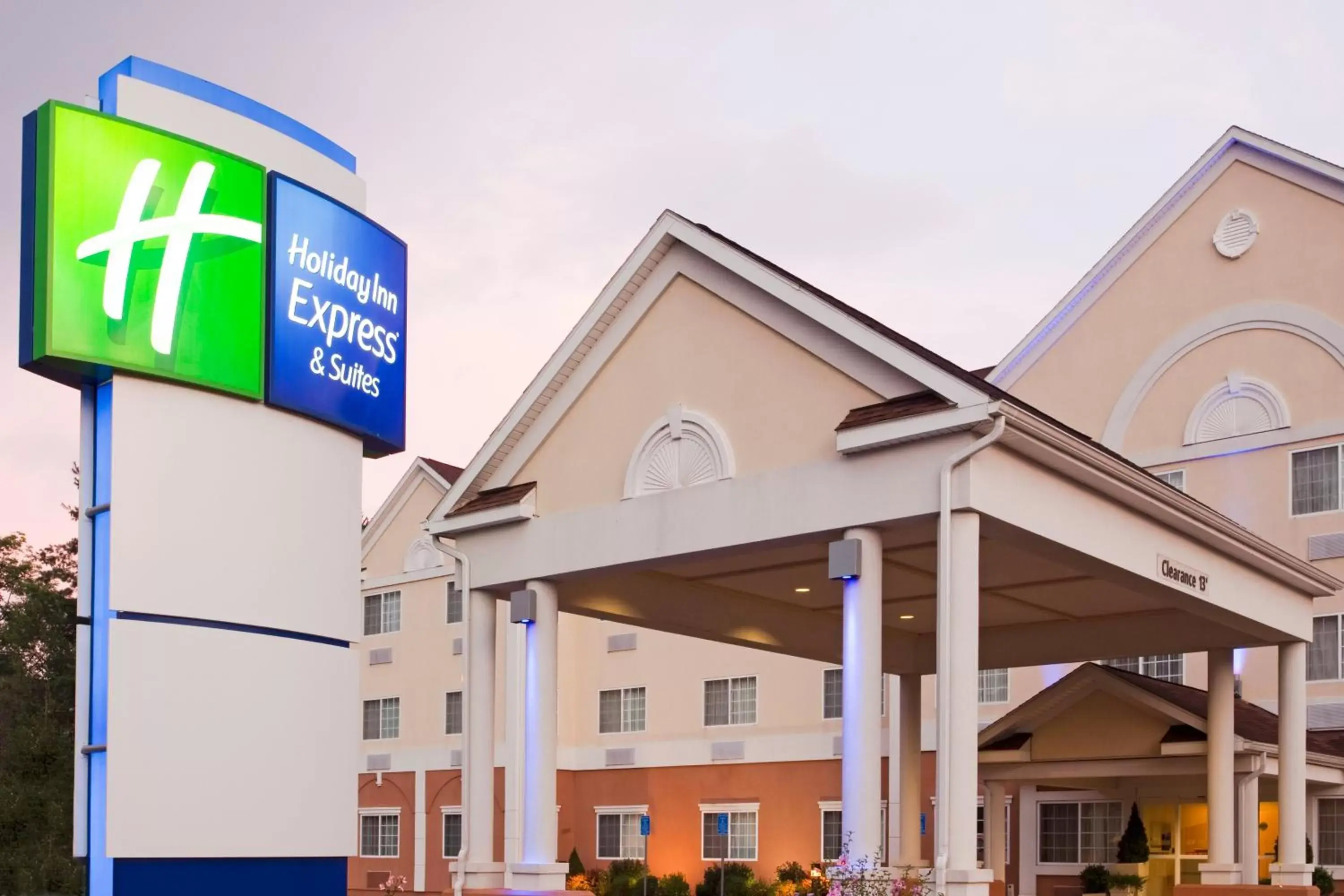 Property Building in Holiday Inn Express Hotel & Suites Boston - Marlboro, an IHG Hotel