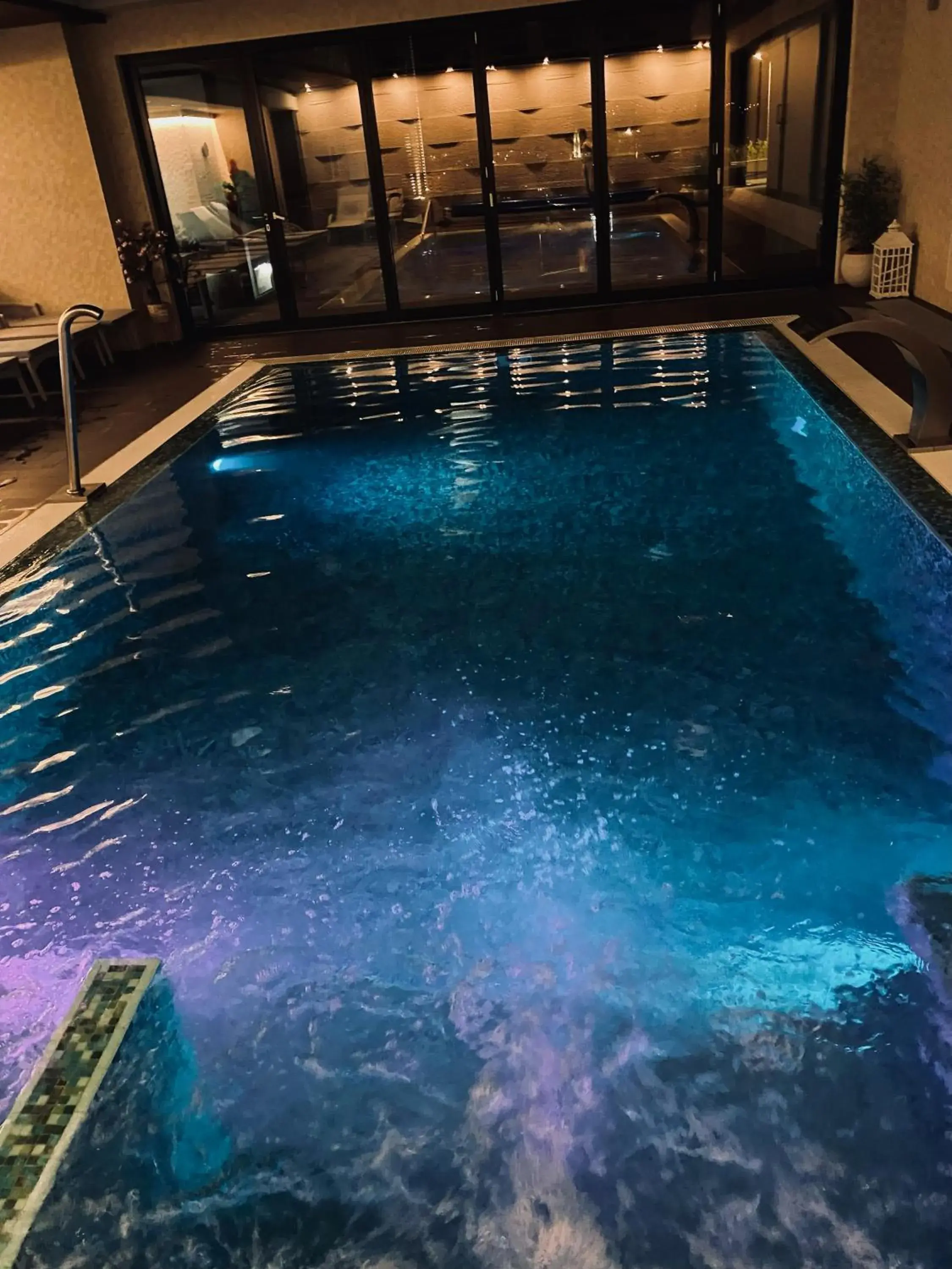 Swimming pool in Hotel Eden Swimming pool in Hotel Eden