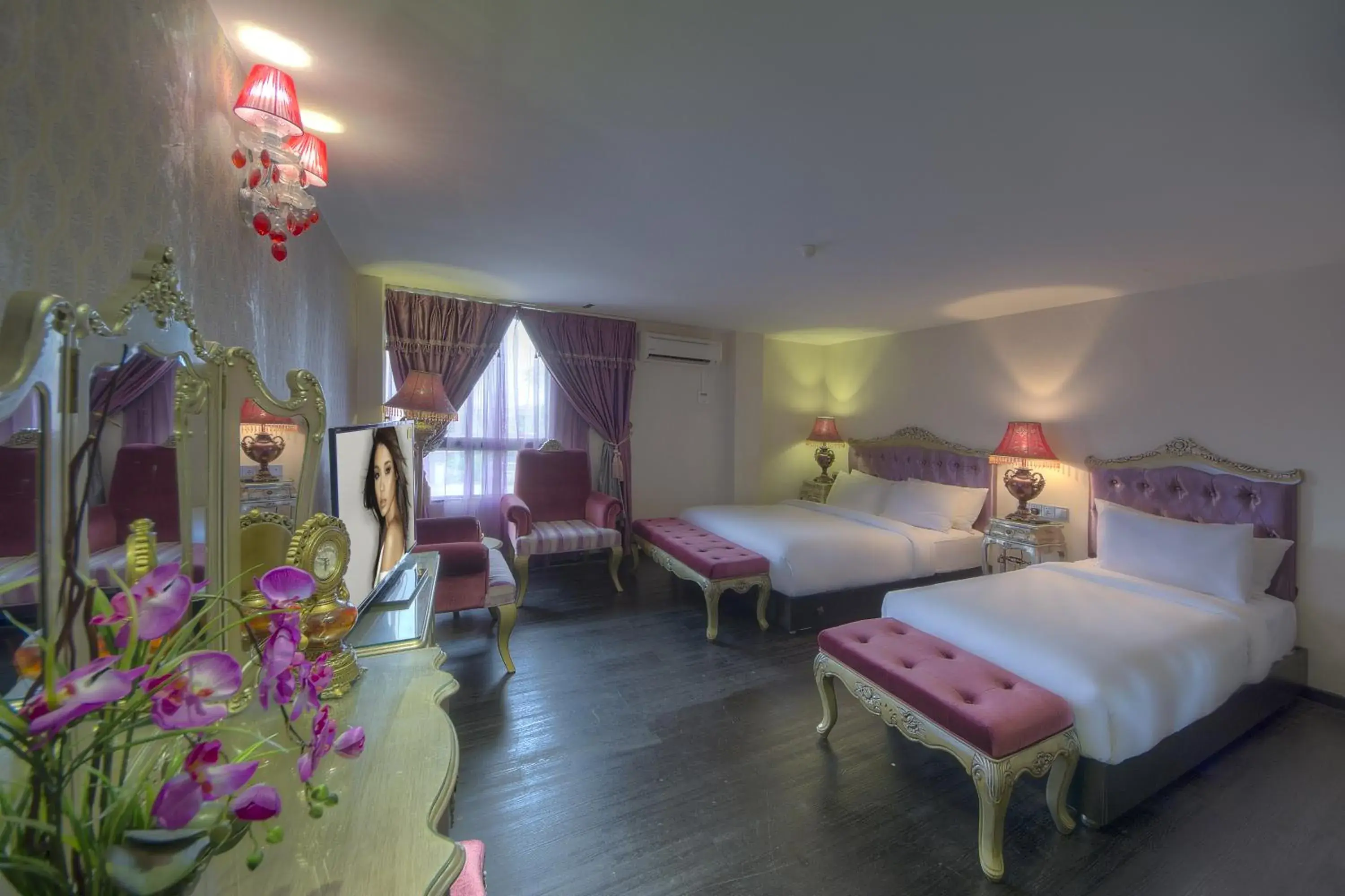 Bedroom in Arenaa Batik Boutique Hotel