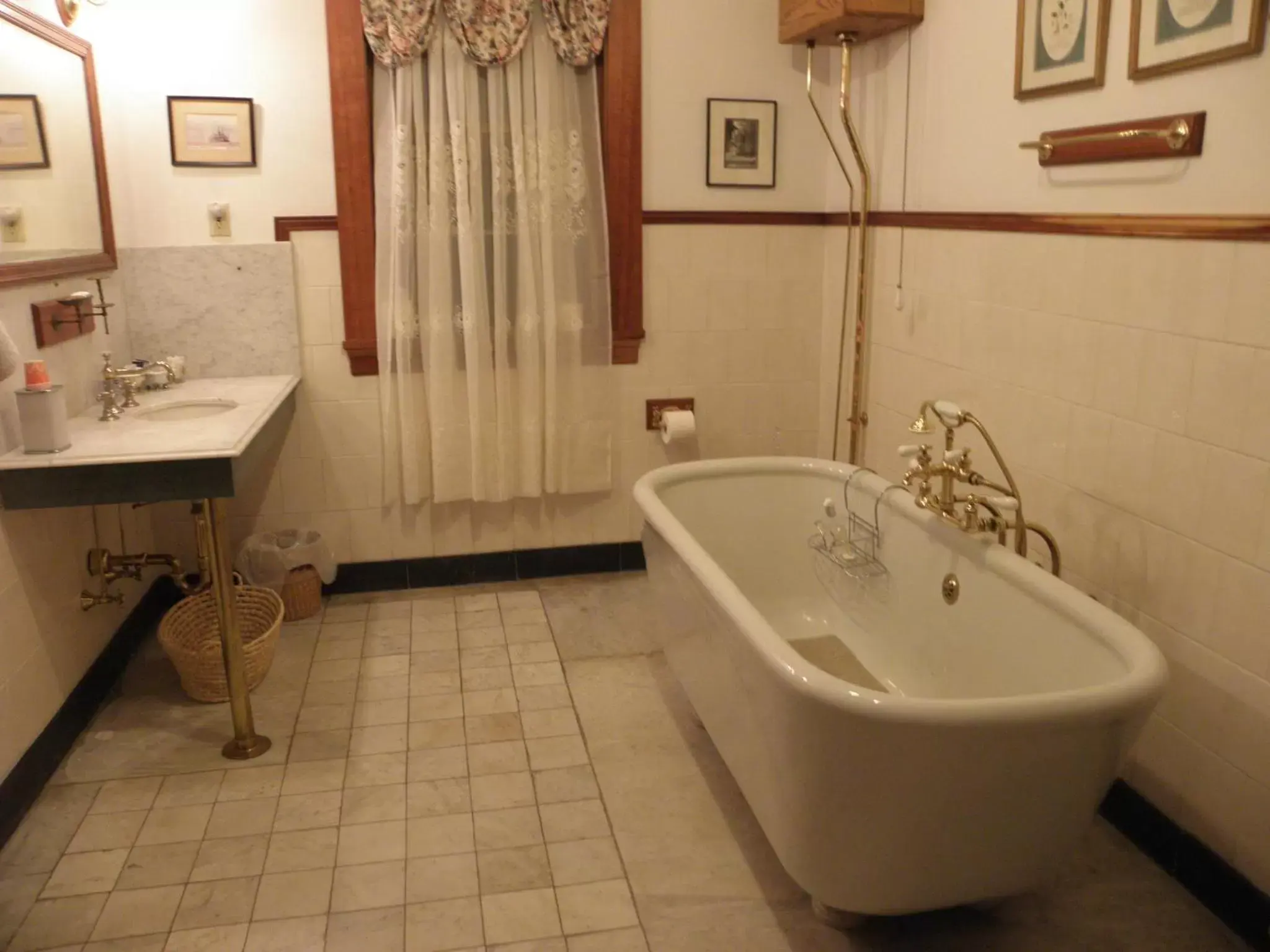 Bathroom in Lehmann House Bed & Breakfast