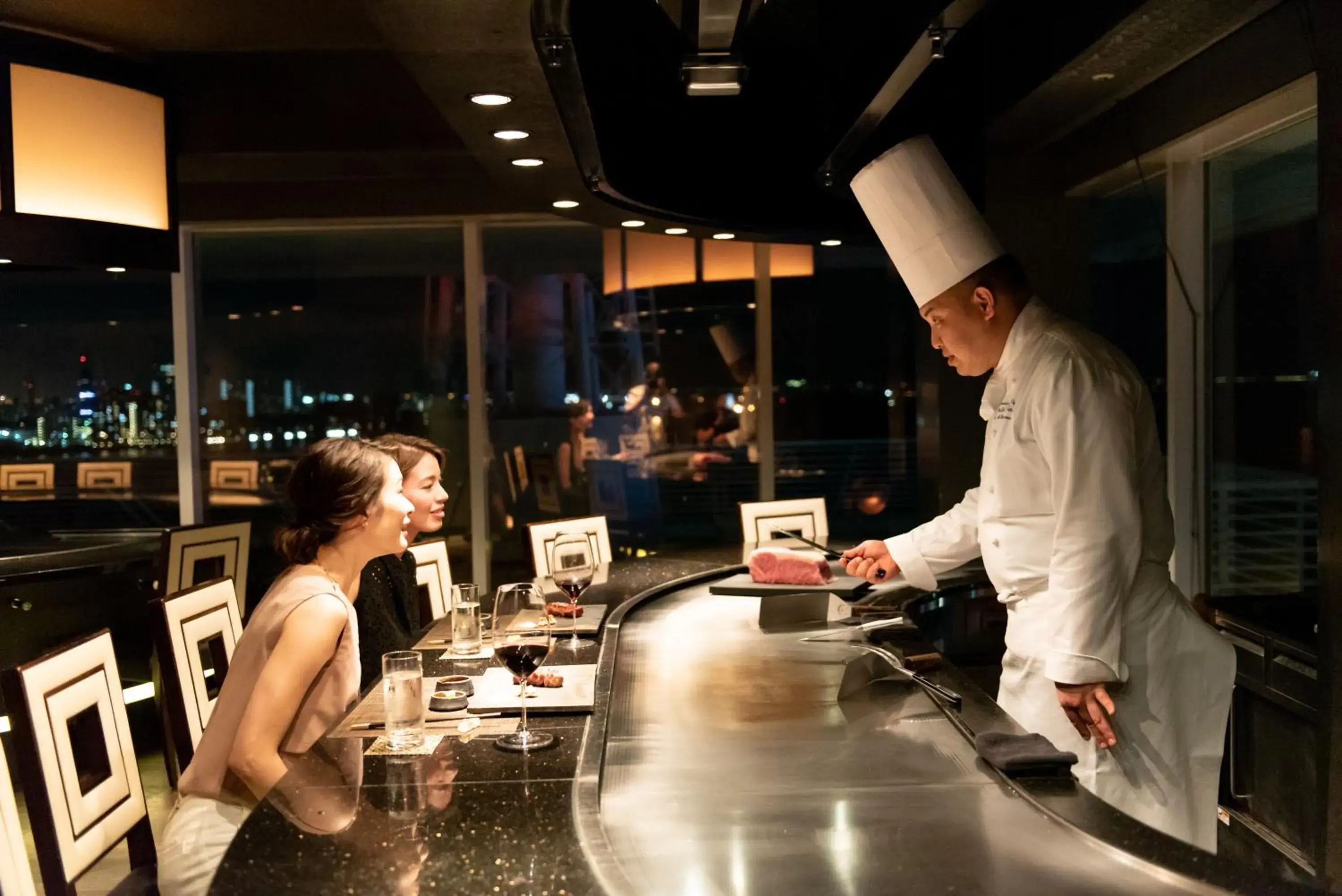 Restaurant/places to eat in Kobe Meriken Park Oriental Hotel