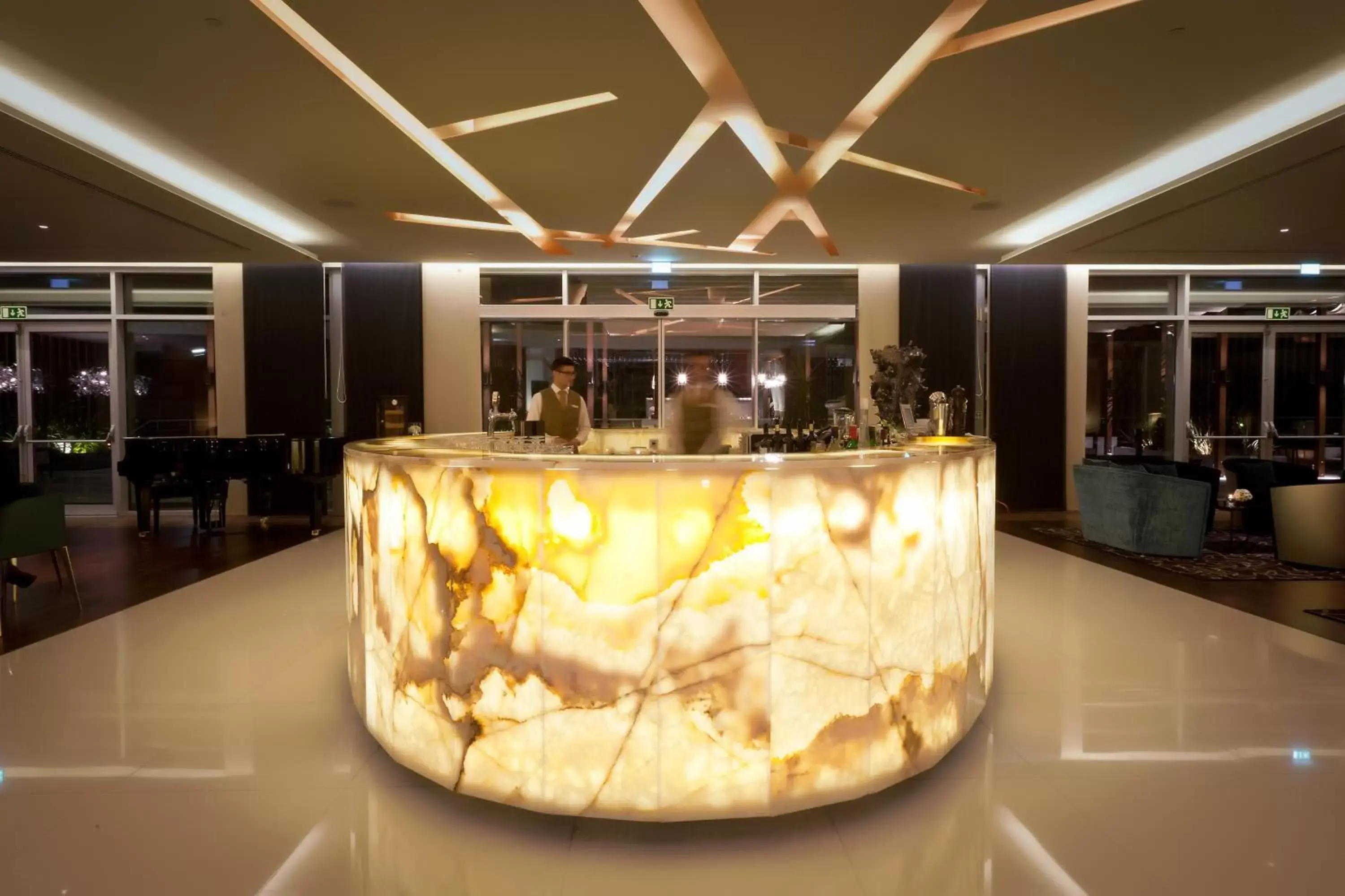 Lounge or bar in EPIC SANA Lisboa Hotel