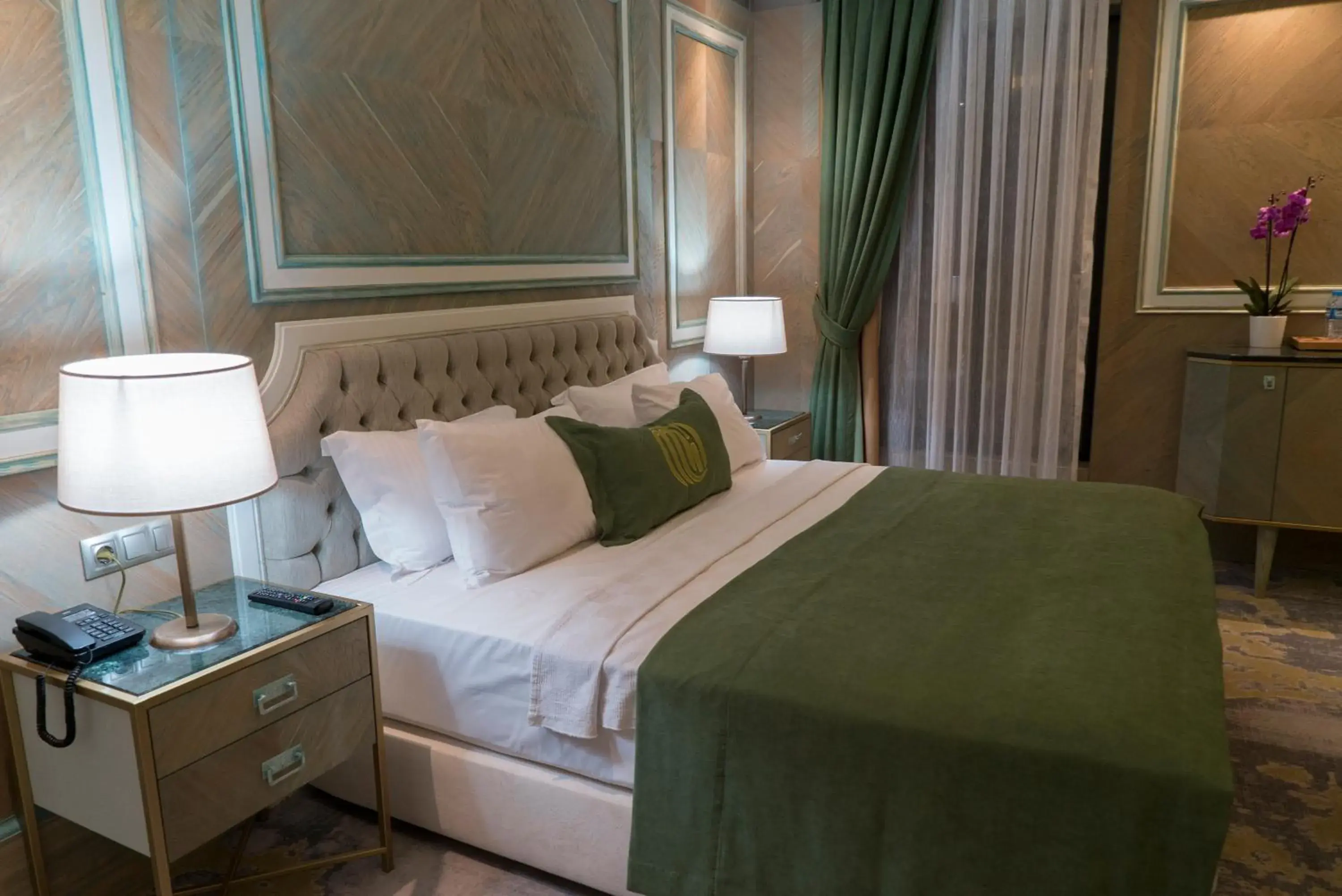 Bed in Mirart Hotel Boutique & SPA Yalova