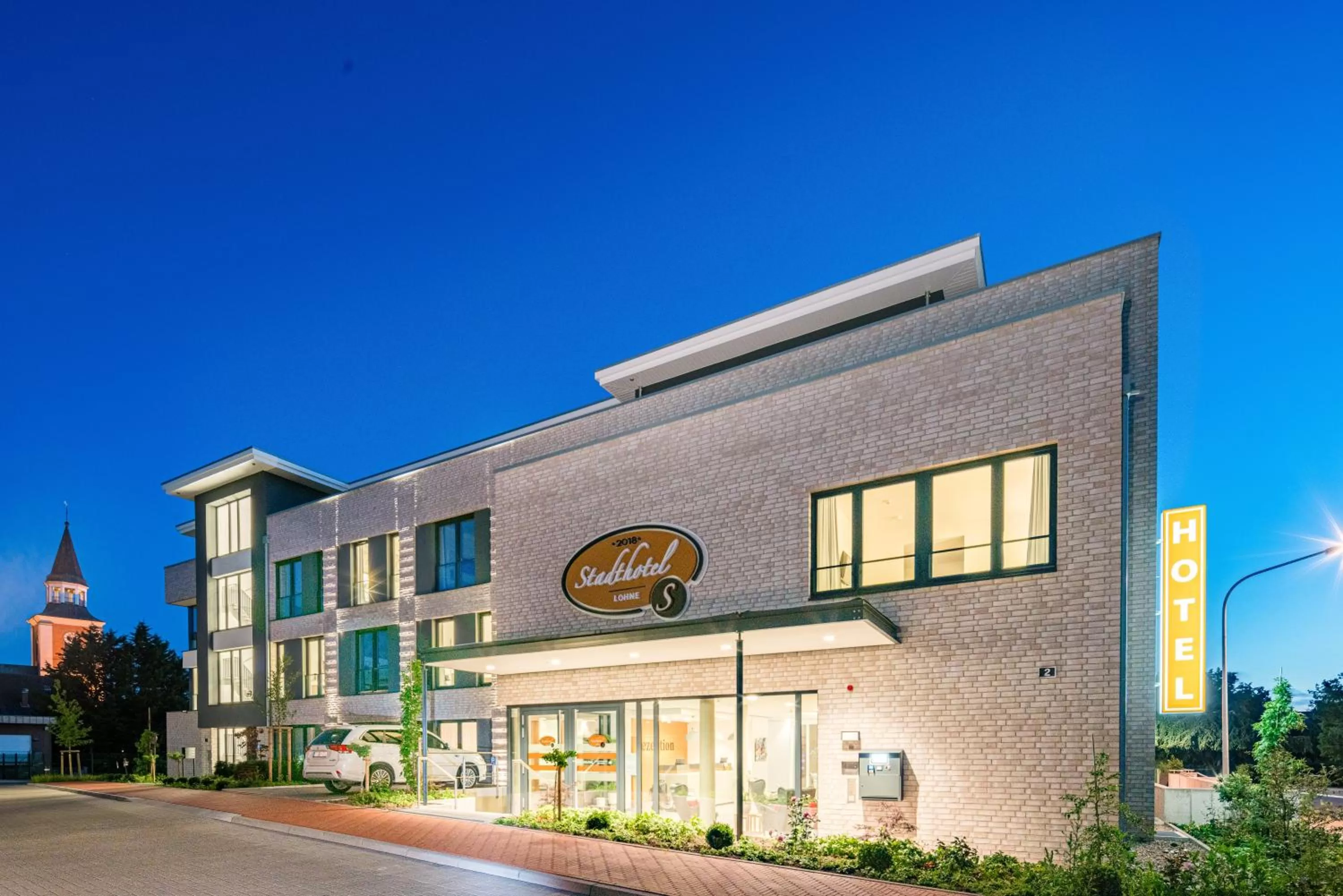 Facade/entrance in Stadthotel Lohne, Self Check In, mit Bäckerei und Cafe