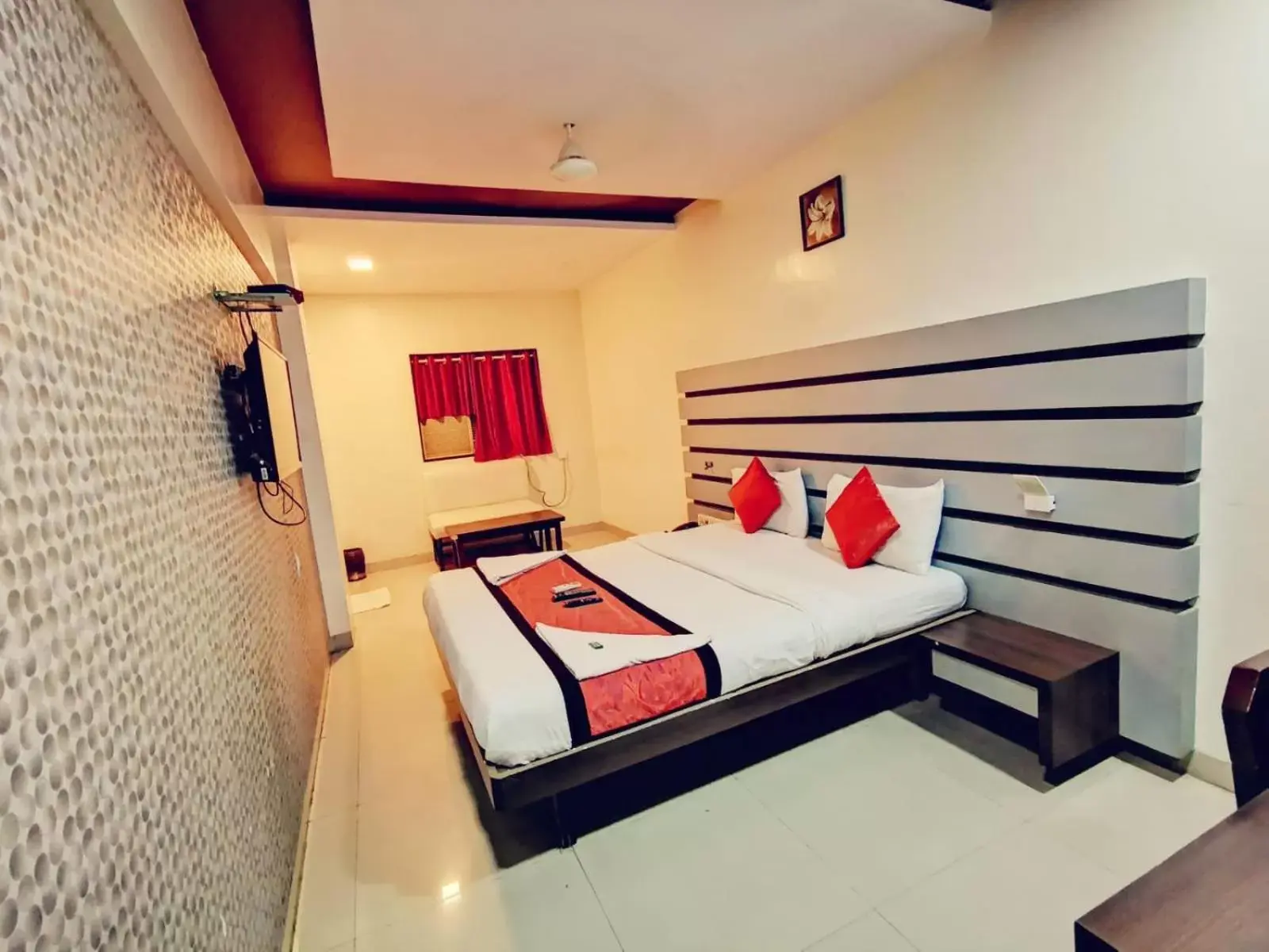 Bed in Sai Sharan Stay Inn- Near MIDC Turbhe Navi Mumbai