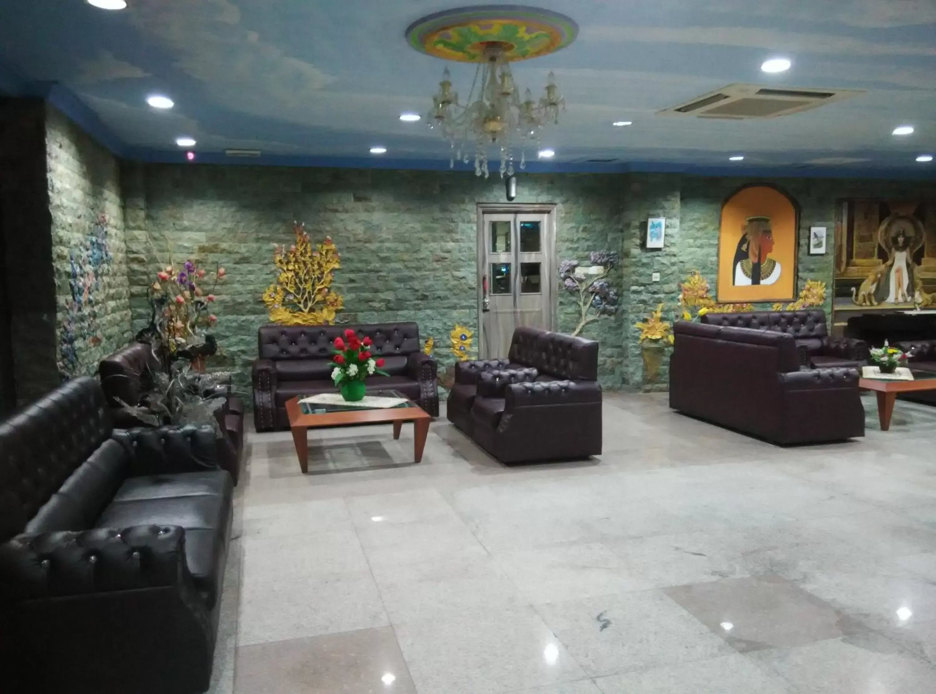 Communal lounge/ TV room, Lounge/Bar in Hotel 01 Batam