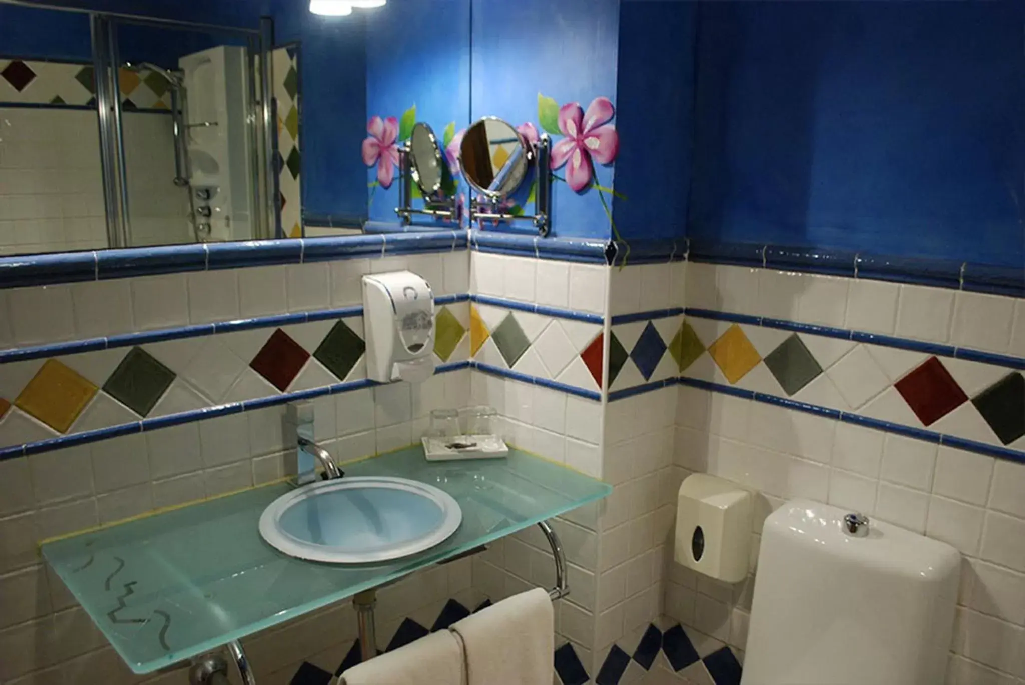 Bedroom, Bathroom in Posada la Leyenda