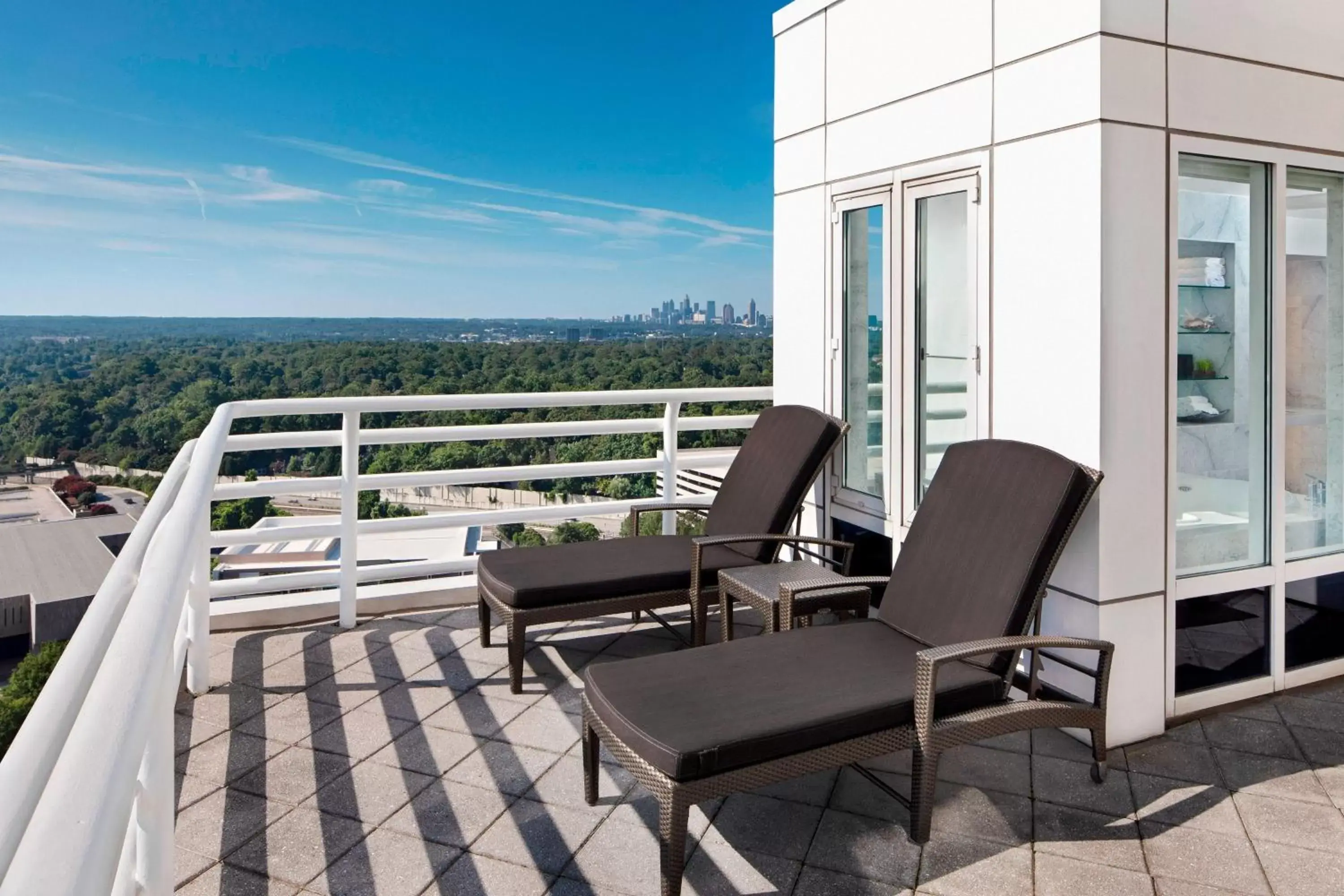 Photo of the whole room, Balcony/Terrace in The Westin Buckhead Atlanta