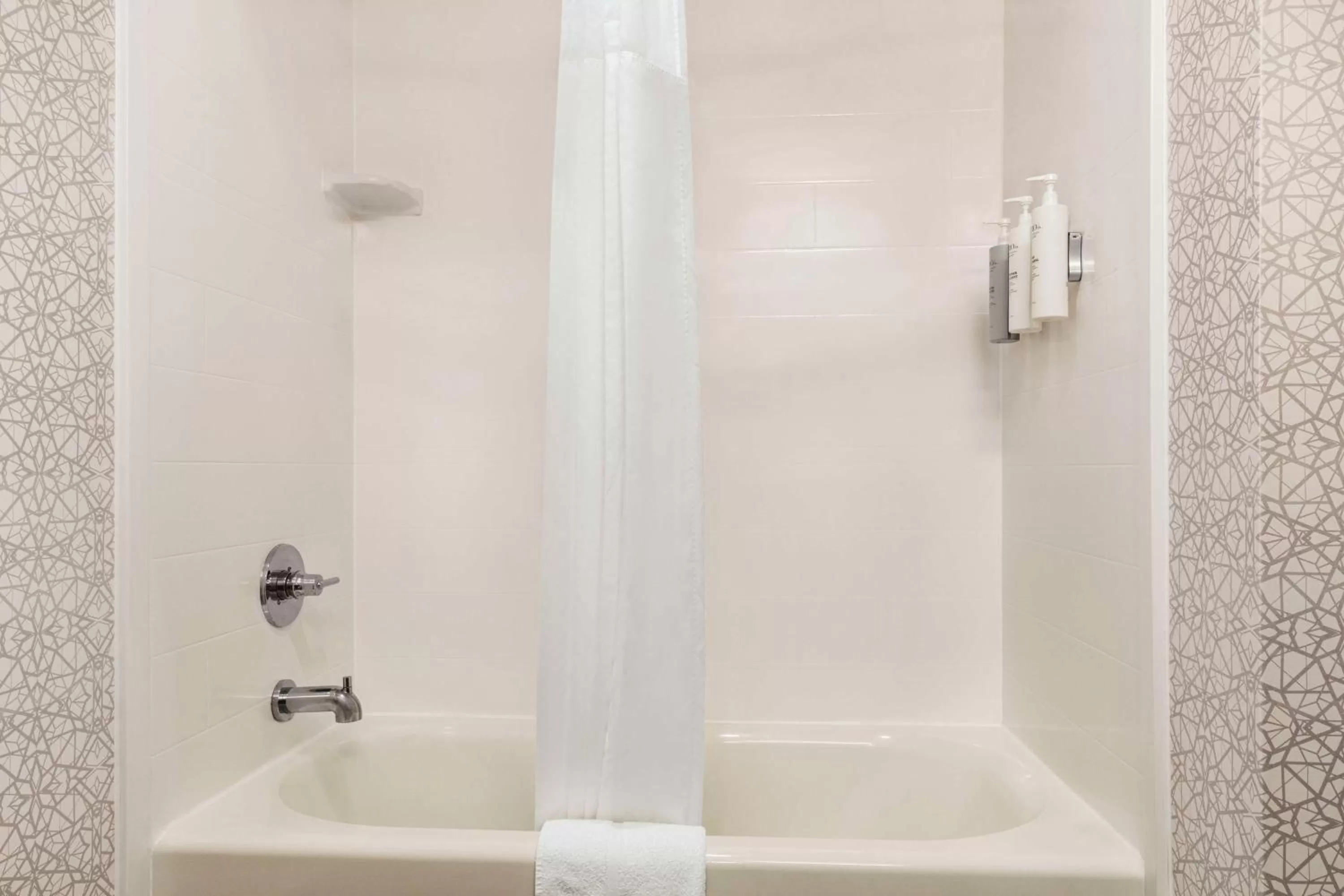 Bathroom in Hampton Inn & Suites Valparaiso