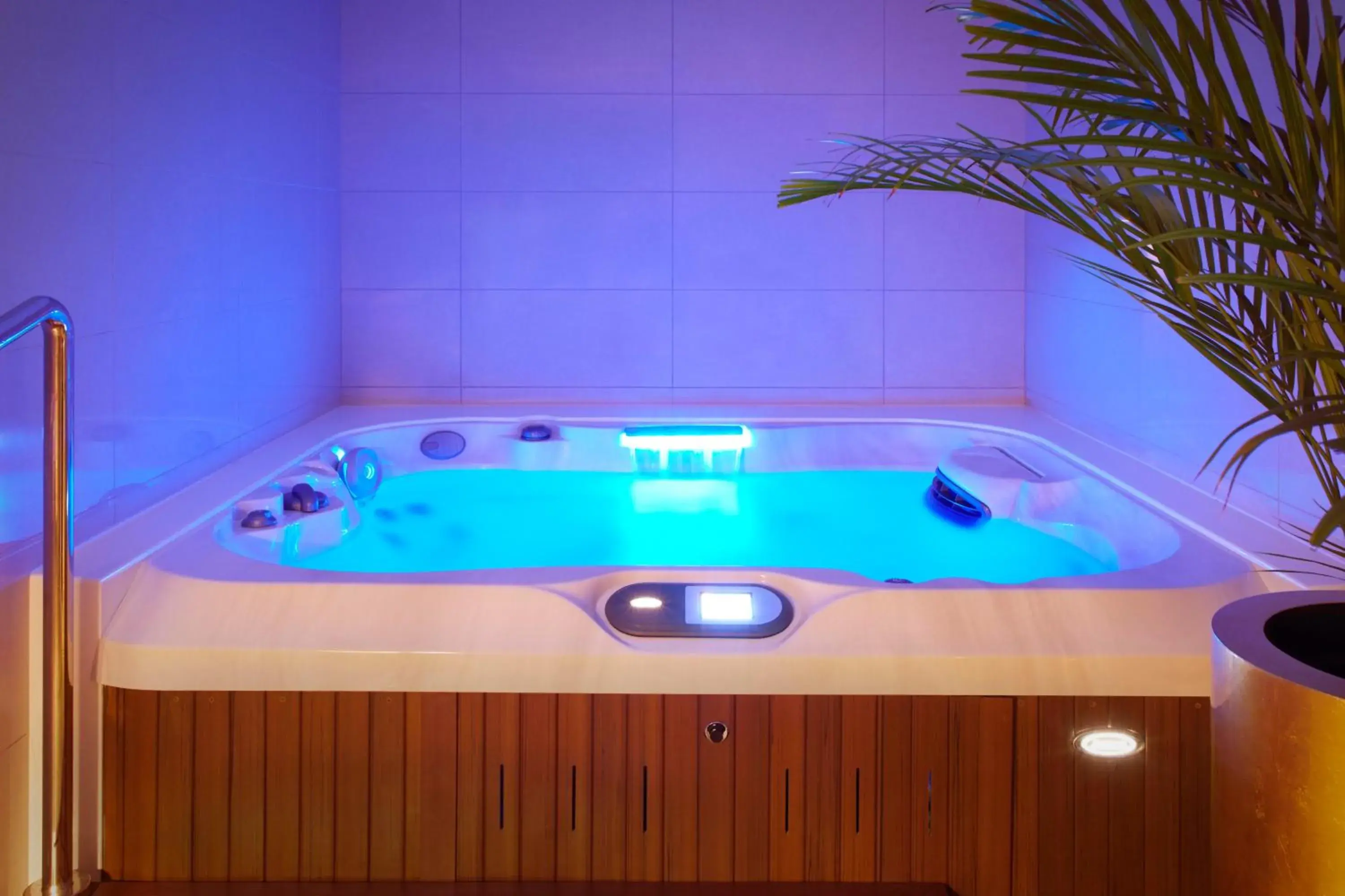 Spa and wellness centre/facilities in Royal Tulip Muscat Spa and wellness centre/facilities in Royal Tulip Muscat