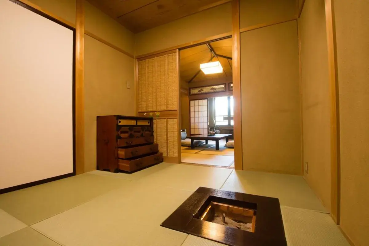 Living room in Ryokan Yatsusankan