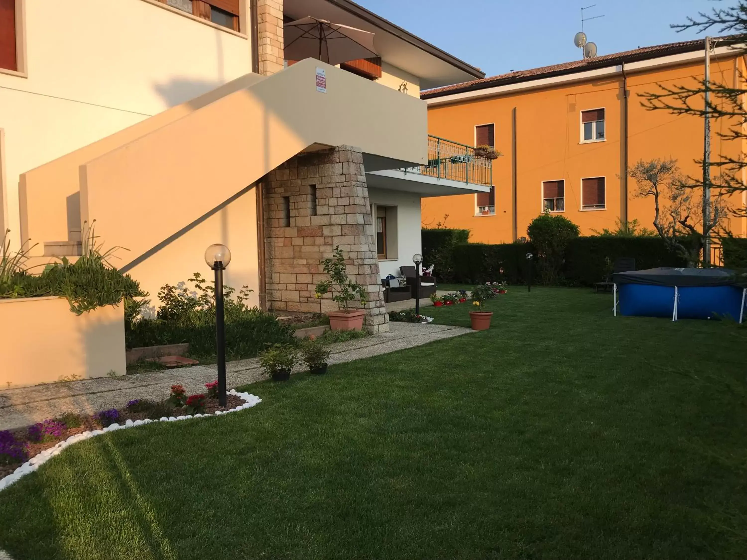 Property Building in Il Sole e la Luna B&B in Garda