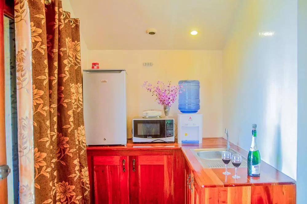 Camaya-an Paradise Beach Resort