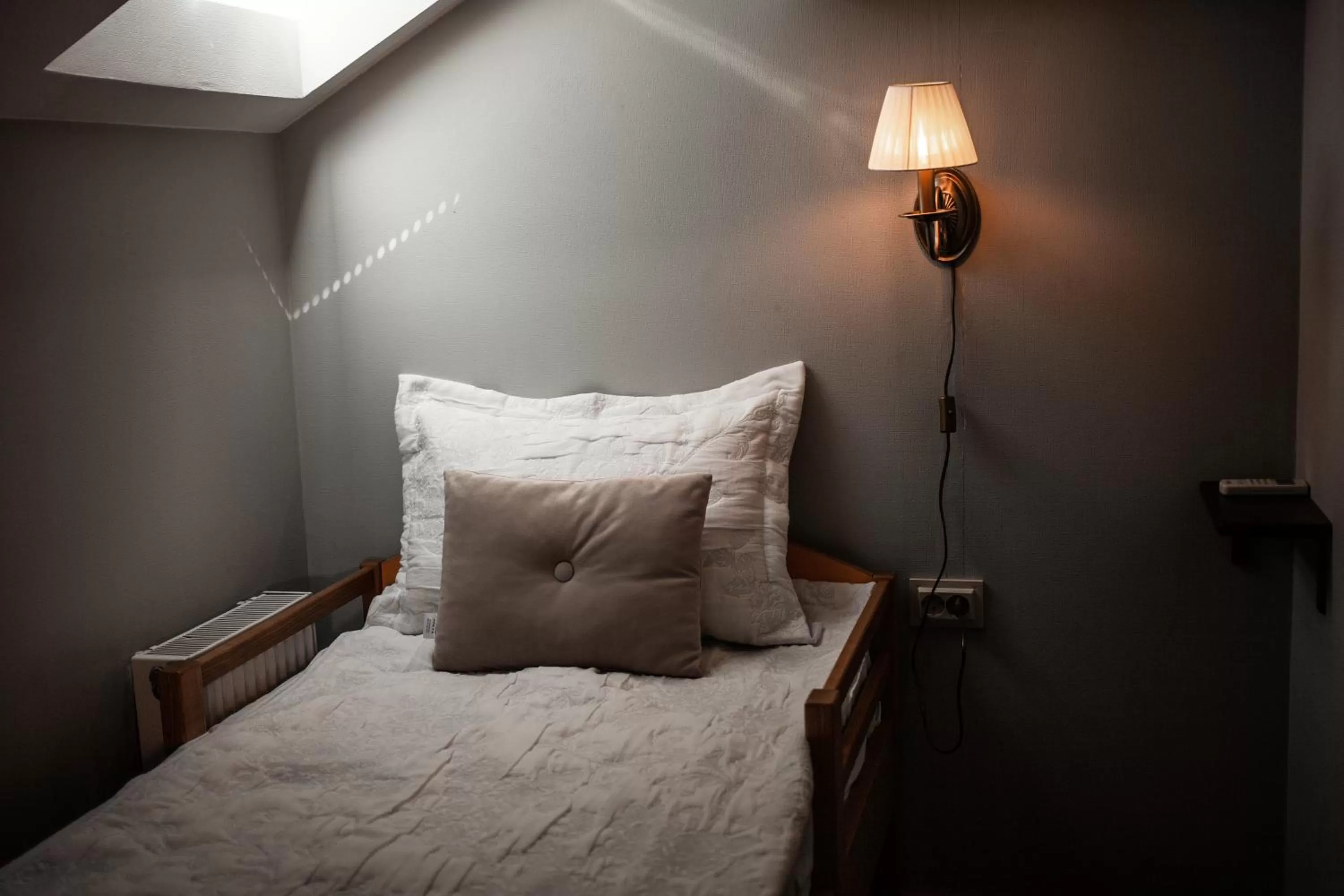 Bed in Sicheslav Ekaterinoslav