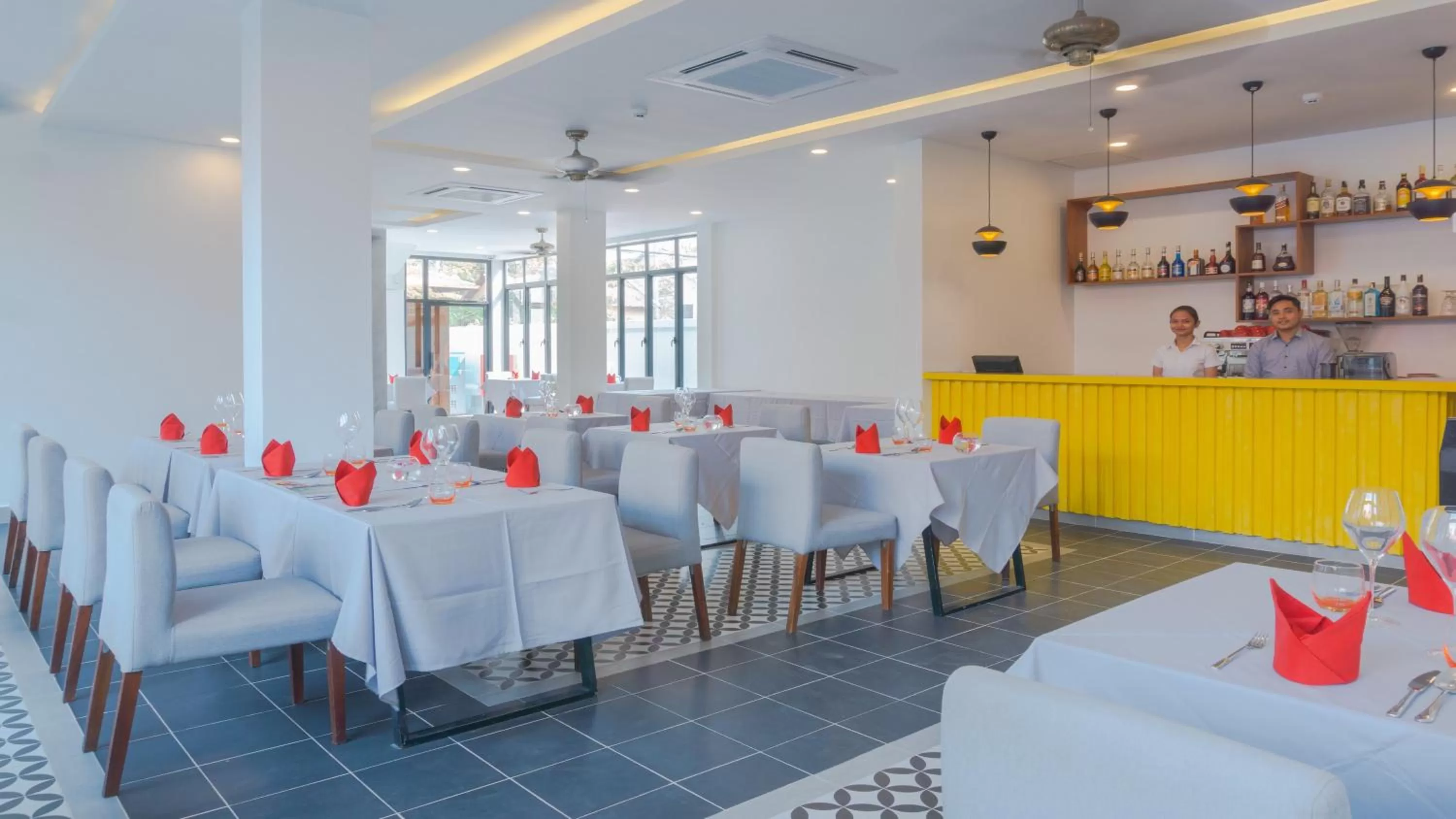 Restaurant/places to eat in Angkor Aurora