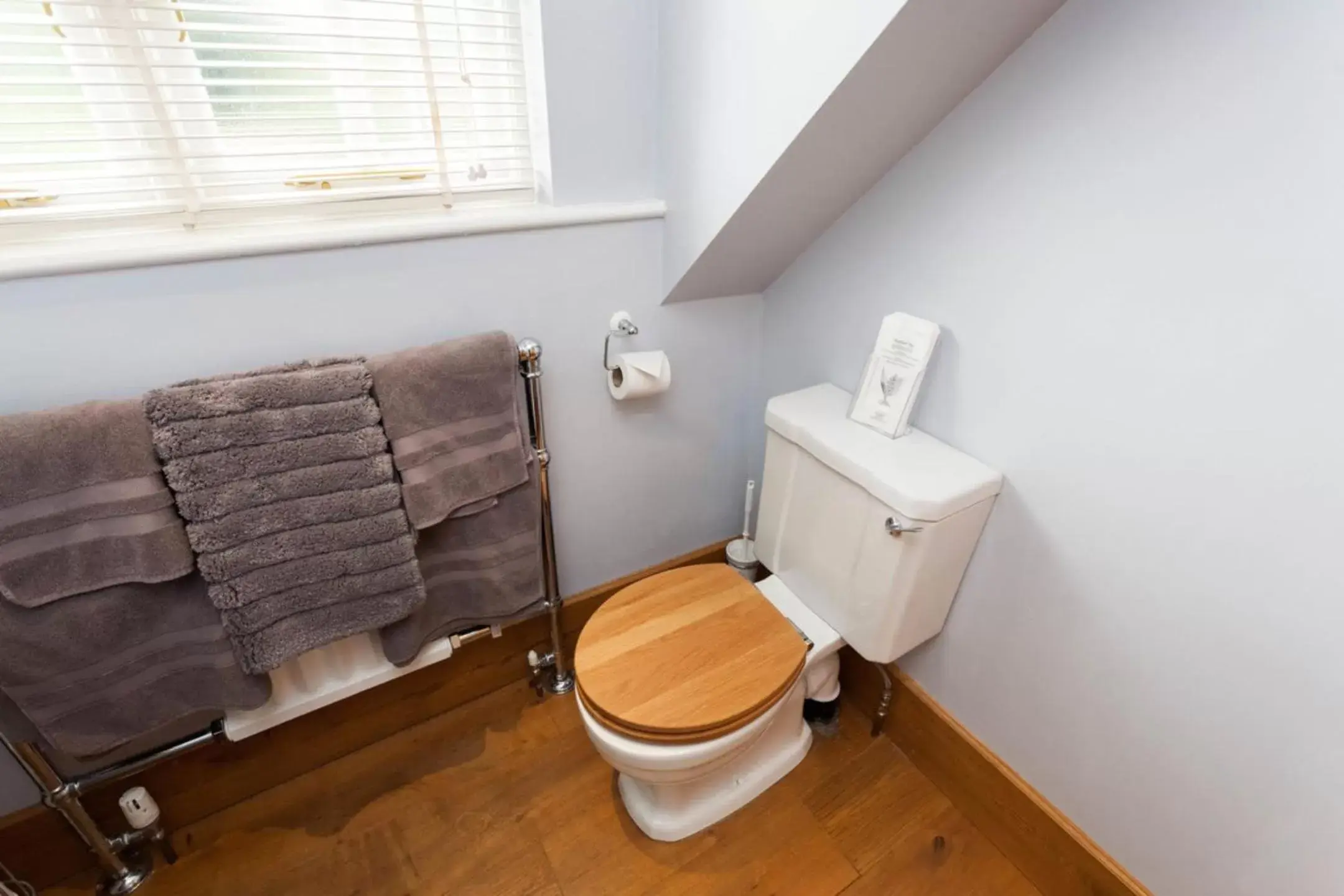 Bathroom in Hanger Down House Bed and Breakfast