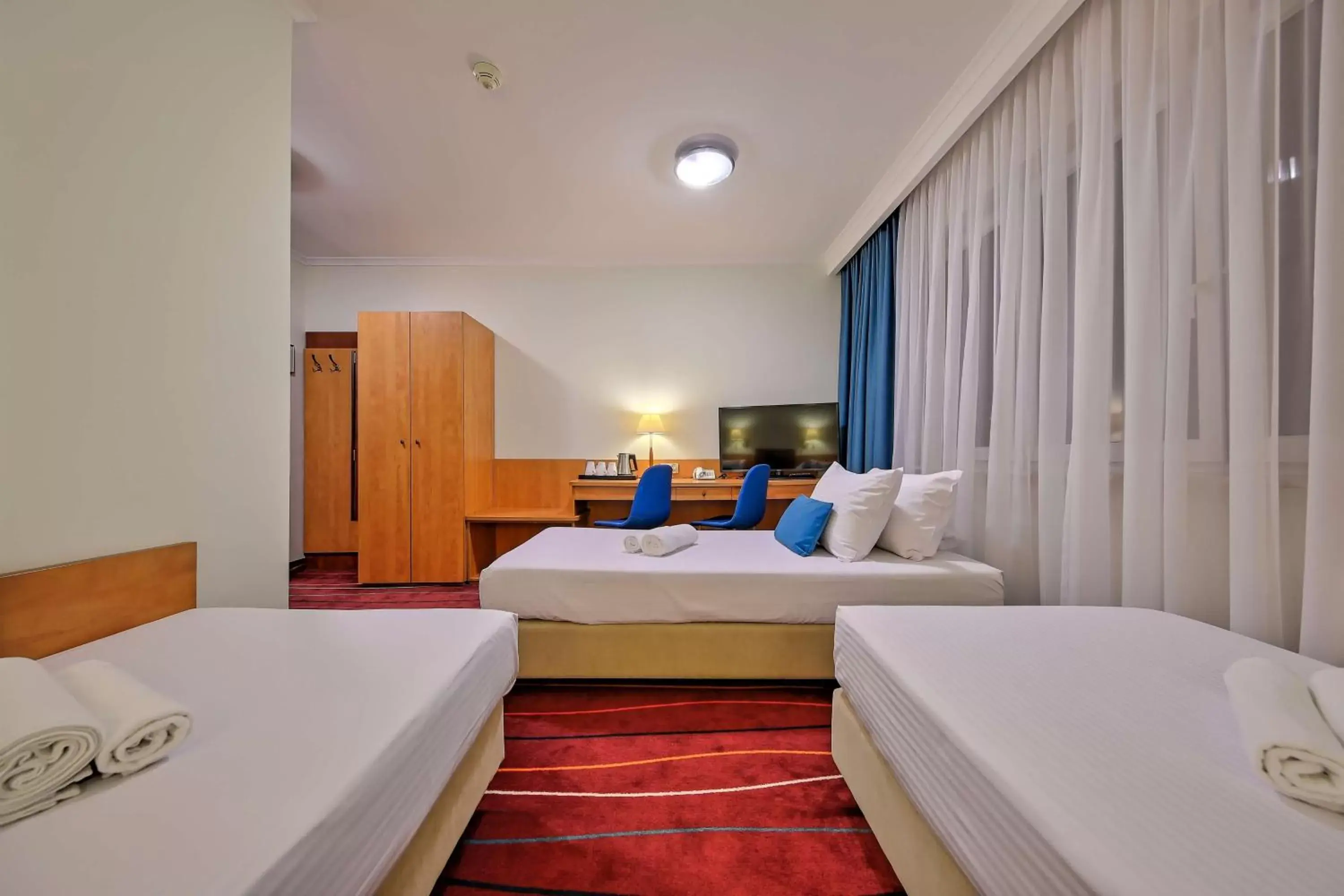 Bedroom, Bed in Best Western Hotel Portos