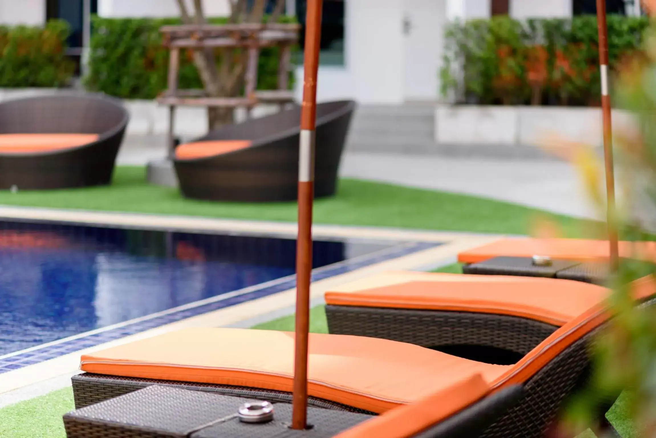 Balcony/Terrace, Swimming Pool in FX Hotel Pattaya