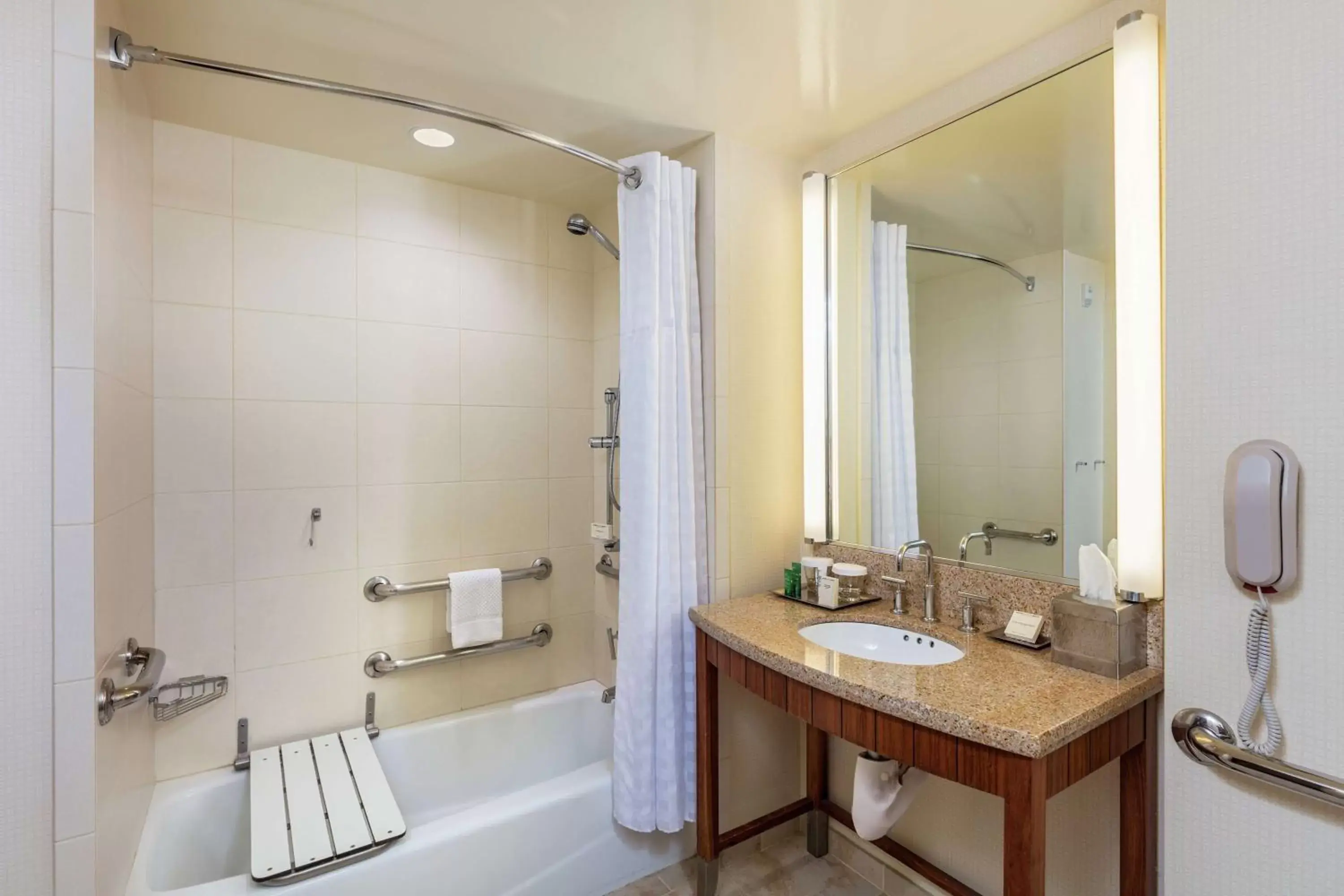 Bathroom in Hilton San Diego Bayfront