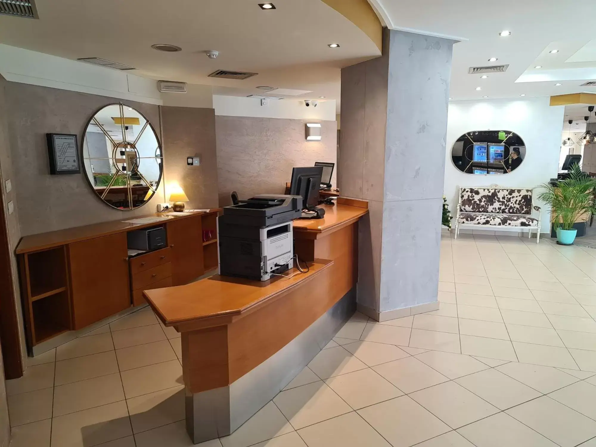 Lobby or reception, Lobby/Reception in Hotel YIT Ciudad de Elche
