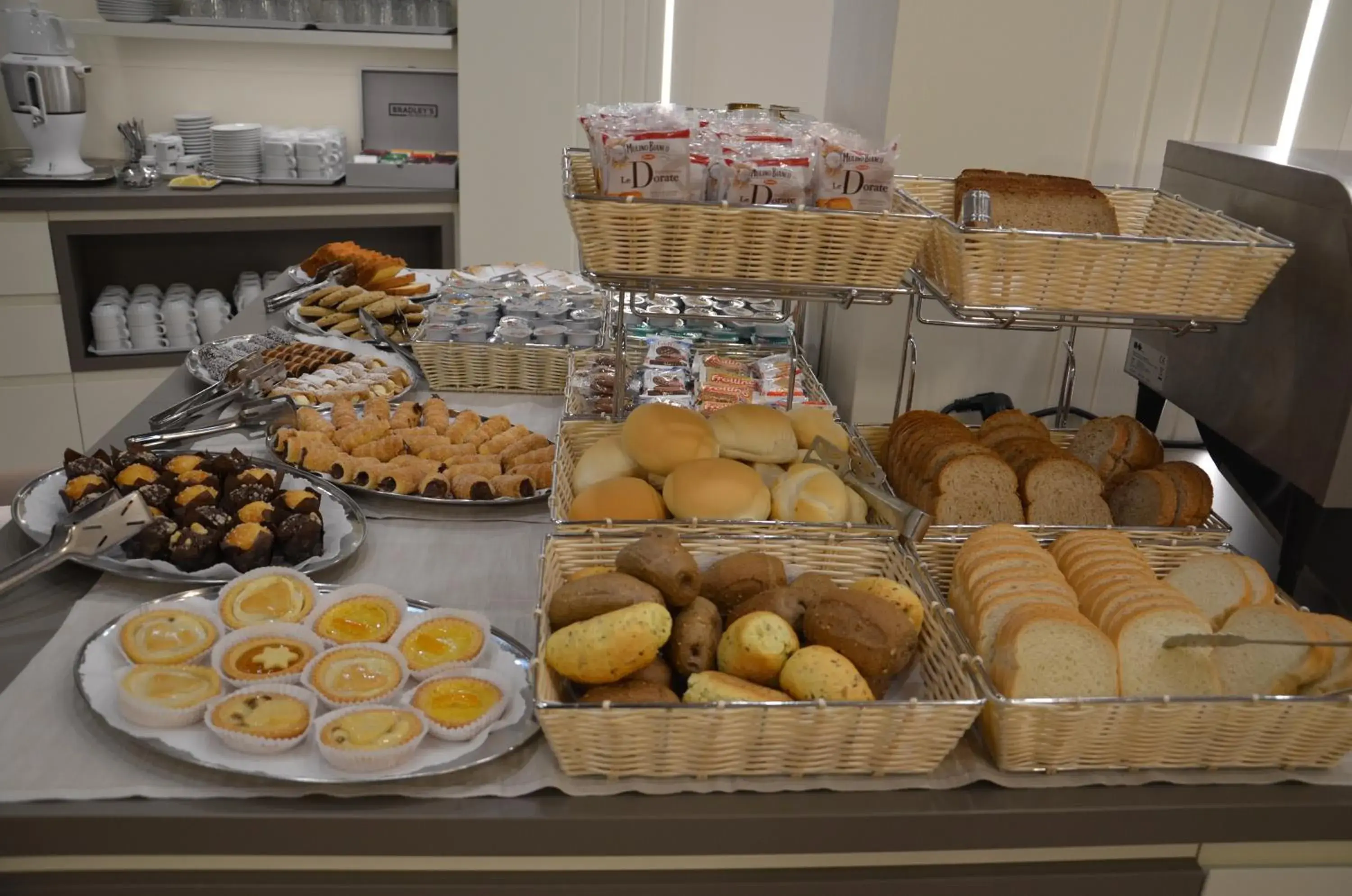 Breakfast in Hotel Victoria Breakfast in Hotel Victoria